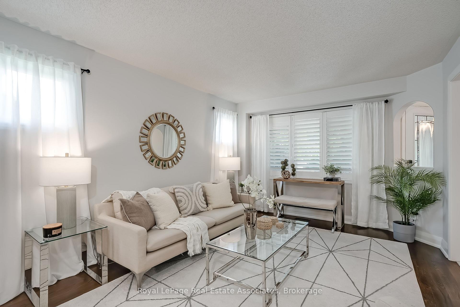 Photo 8 of 5824 Cornell Crescent, Mississauga, Central Erin Mills — HOMEH