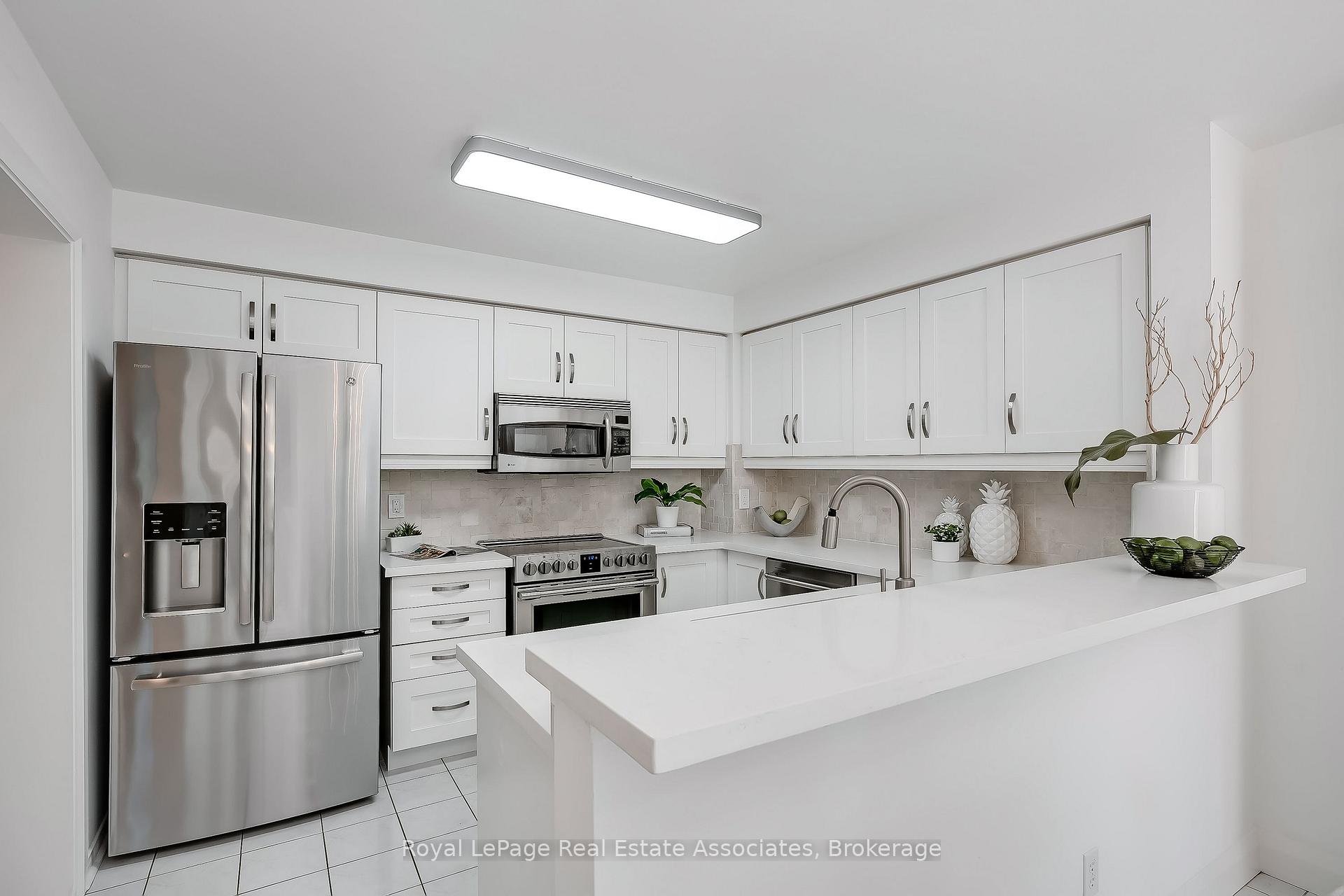 Photo 14 of 5824 Cornell Crescent, Mississauga, Central Erin Mills — HOMEH