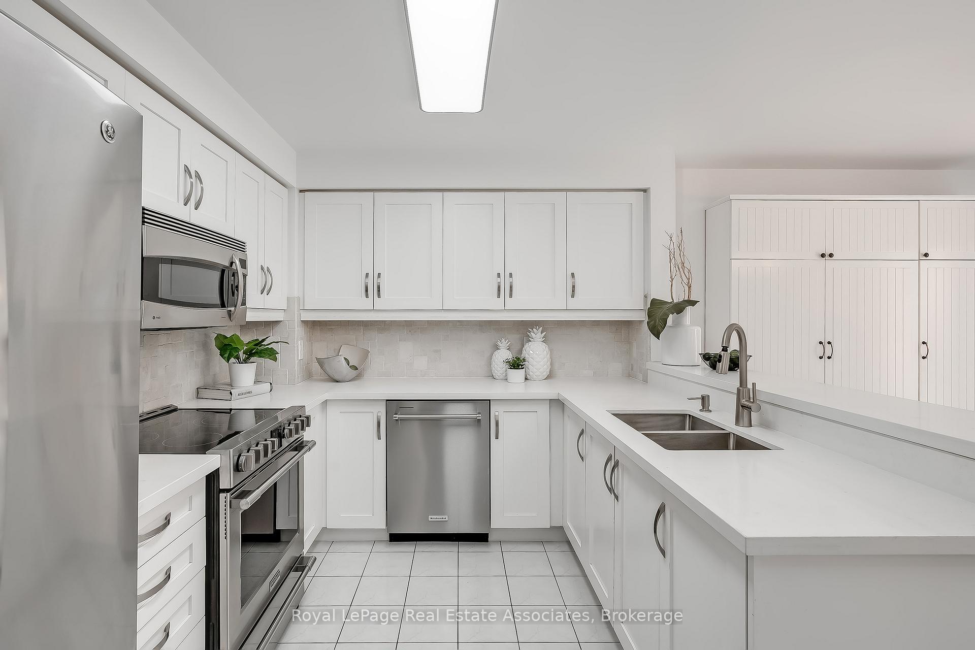 Photo 15 of 5824 Cornell Crescent, Mississauga, Central Erin Mills — HOMEH