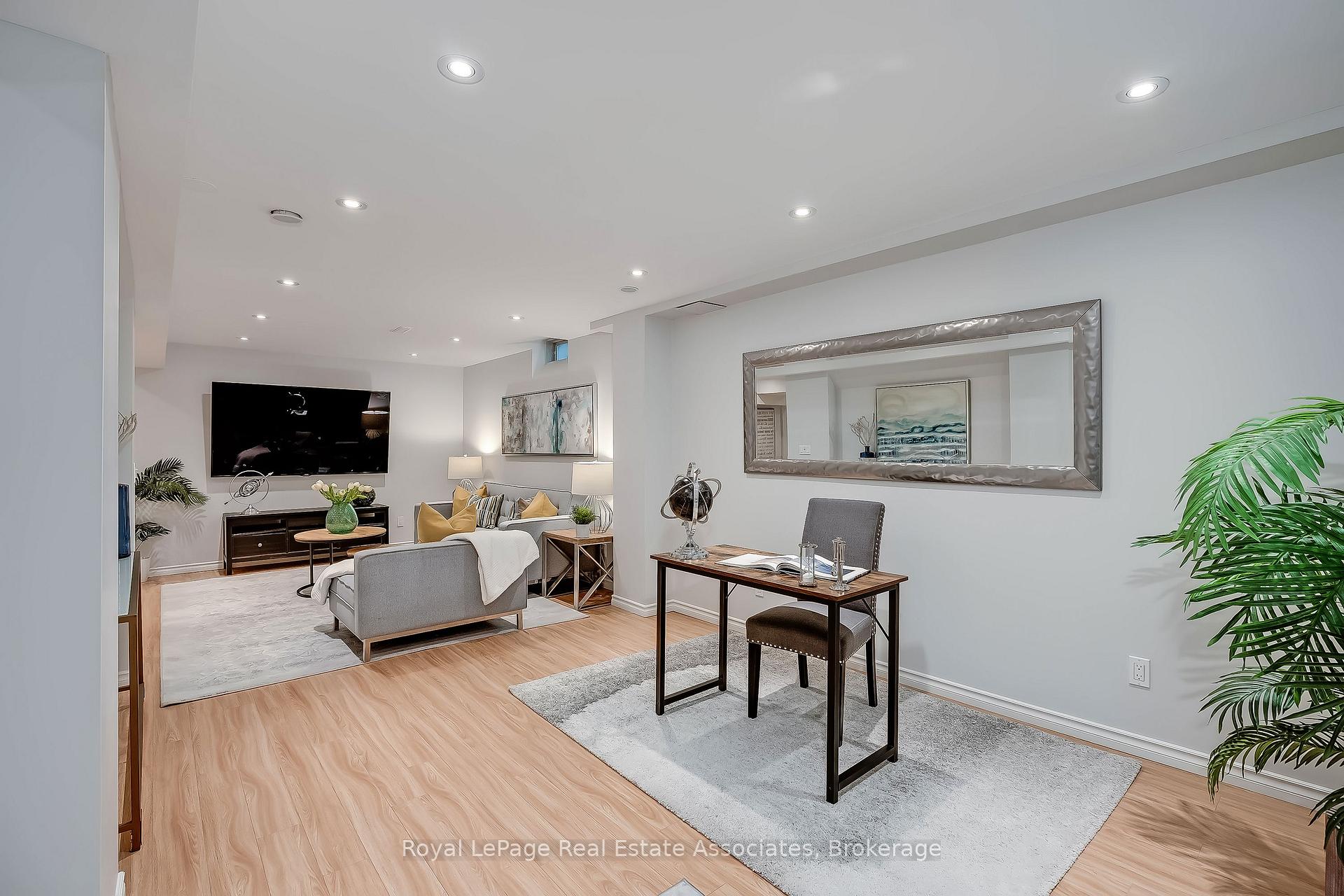 Photo 29 of 5824 Cornell Crescent, Mississauga, Central Erin Mills — HOMEH