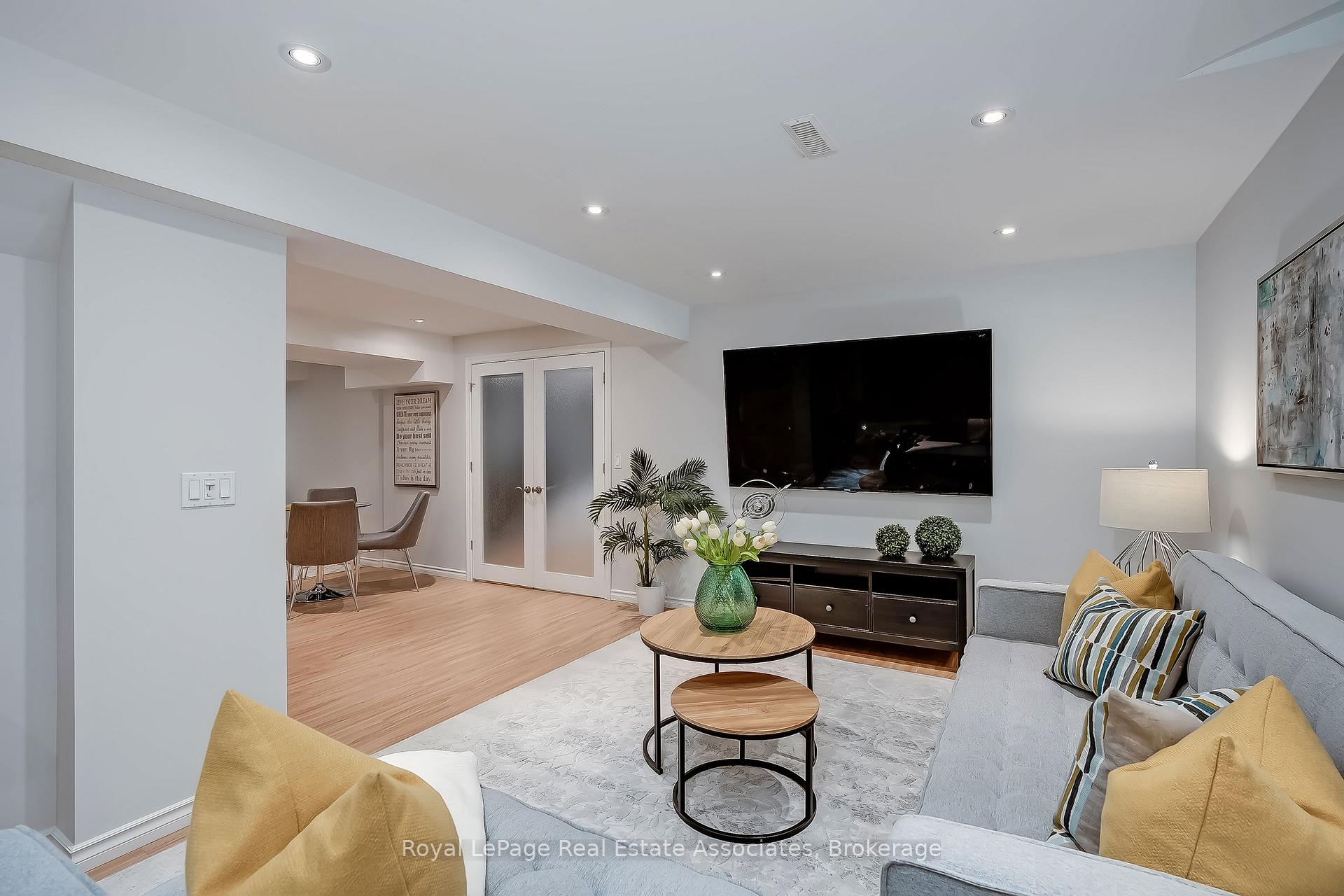 Photo 31 of 5824 Cornell Crescent, Mississauga, Central Erin Mills — HOMEH
