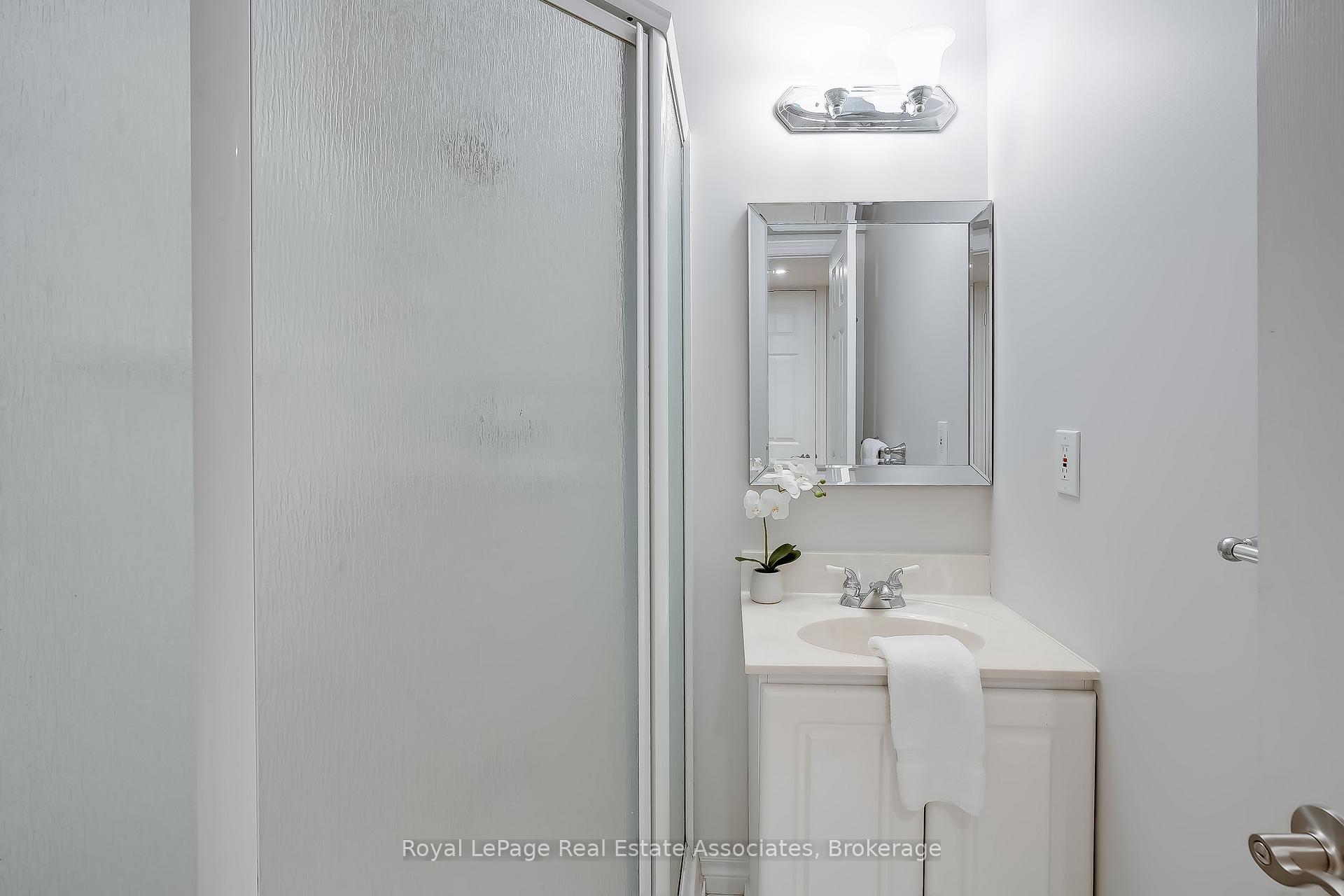 Photo 37 of 5824 Cornell Crescent, Mississauga, Central Erin Mills — HOMEH
