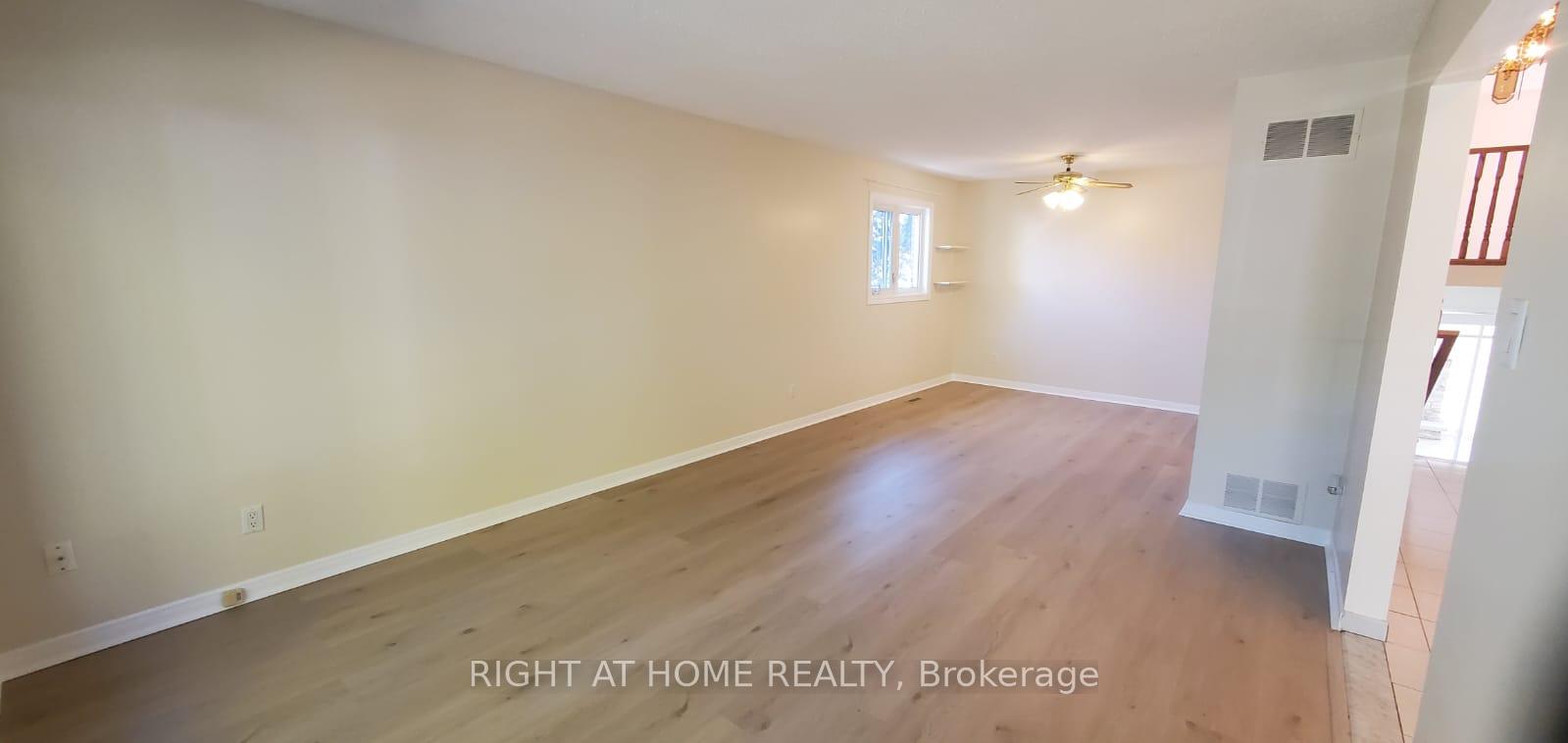 Photo 10 of 2406 Poplar Crescent, Mississauga, Clarkson — HOMEH
