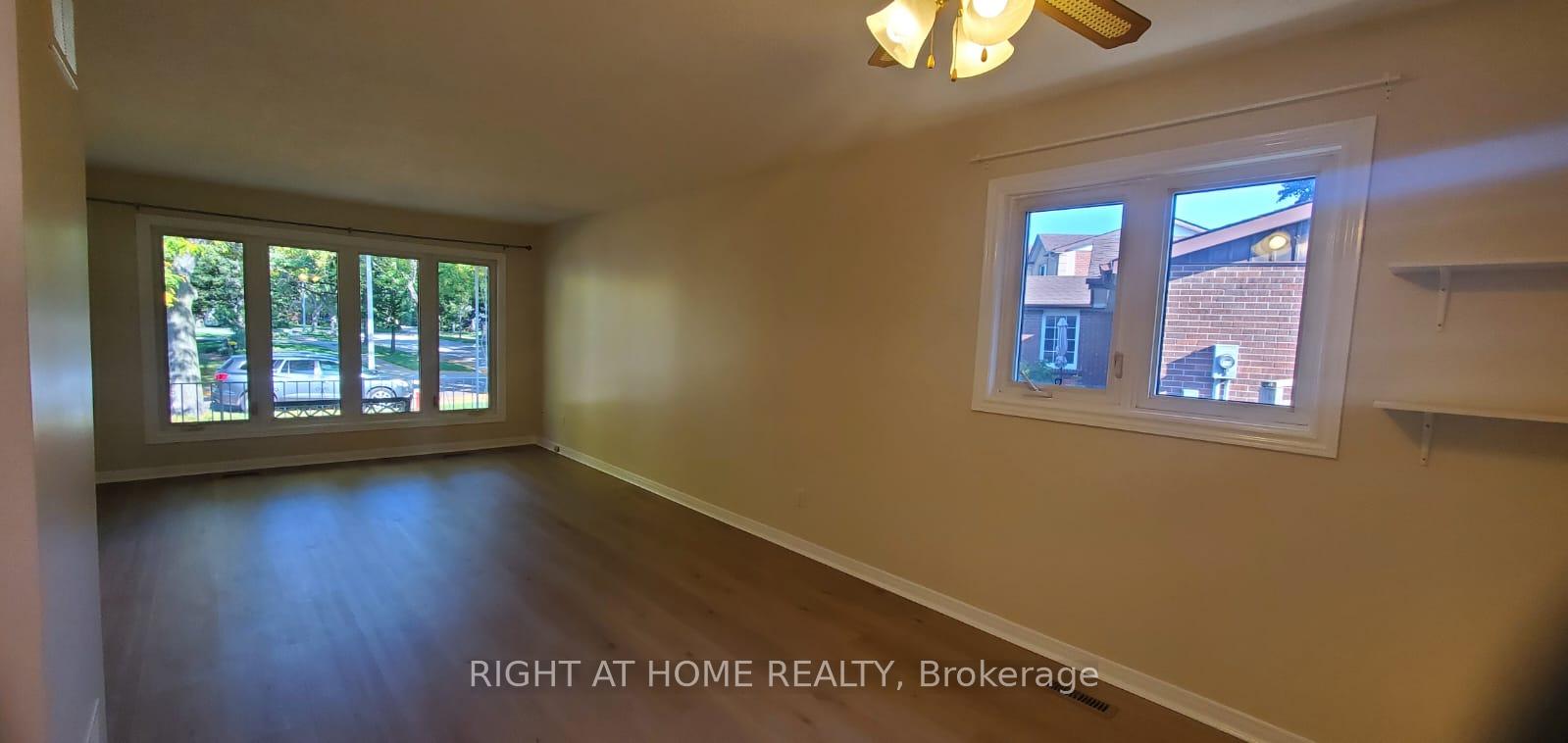 Photo 11 of 2406 Poplar Crescent, Mississauga, Clarkson — HOMEH