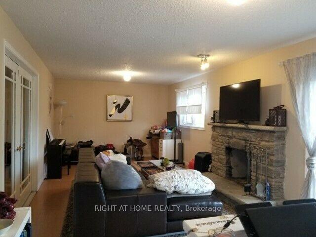 Photo 20 of 2406 Poplar Crescent, Mississauga, Clarkson — HOMEH