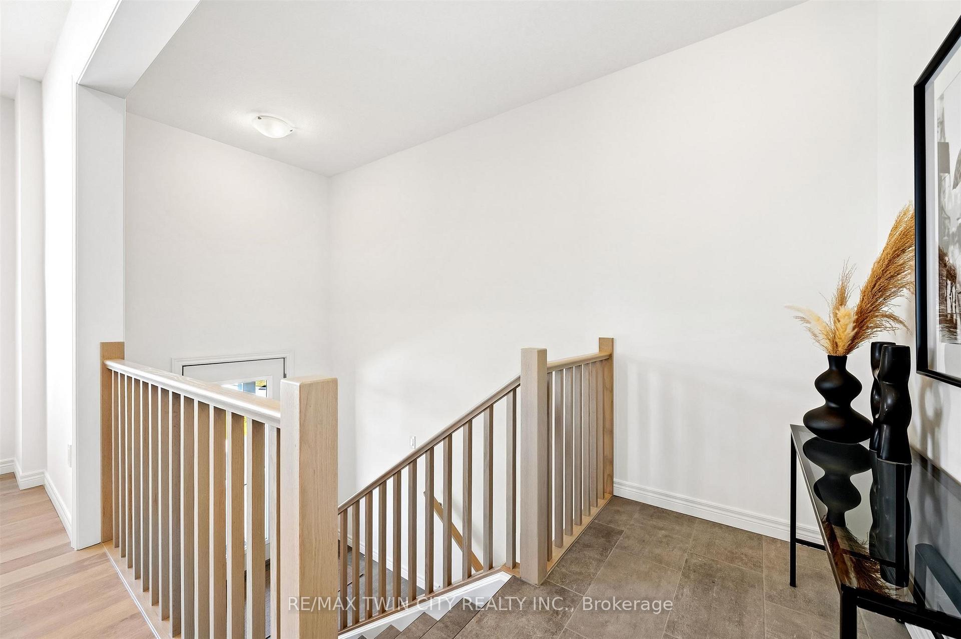 Photo 4 of 14 Sora Lane, Guelph, Grange Road — HOMEH