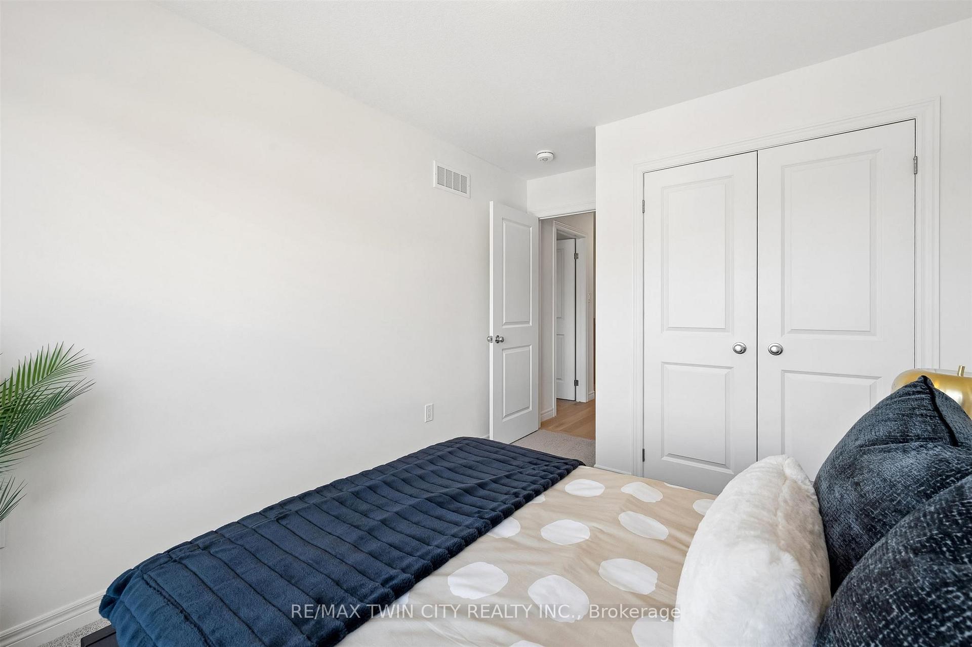 Photo 17 of 14 Sora Lane, Guelph, Grange Road — HOMEH