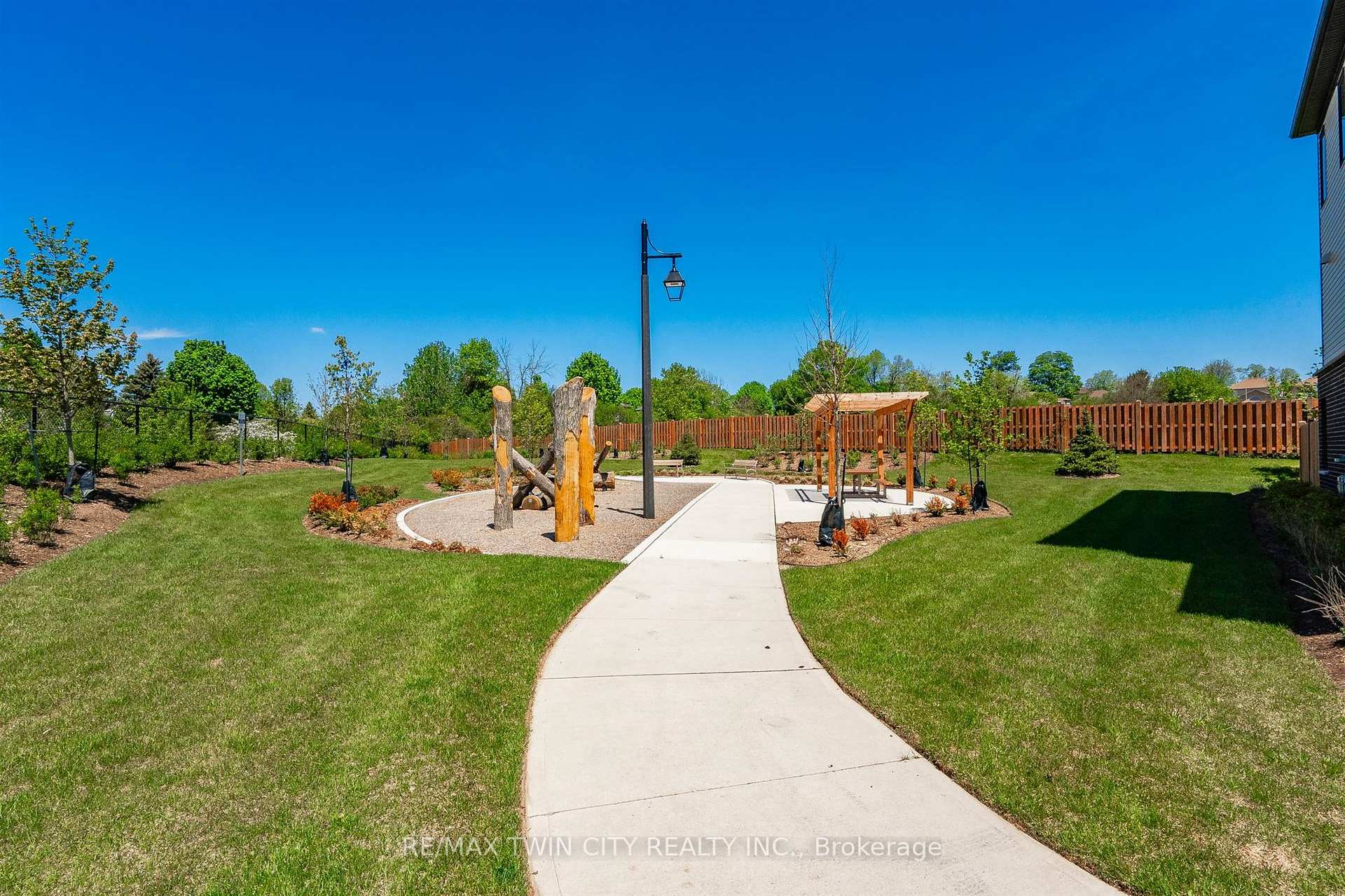 Photo 45 of 14 Sora Lane, Guelph, Grange Road — HOMEH