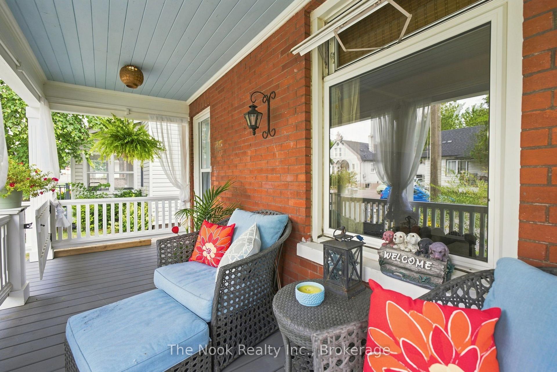 Photo 3 of 79 Elgin Street W, Oshawa, O'Neill — HOMEH