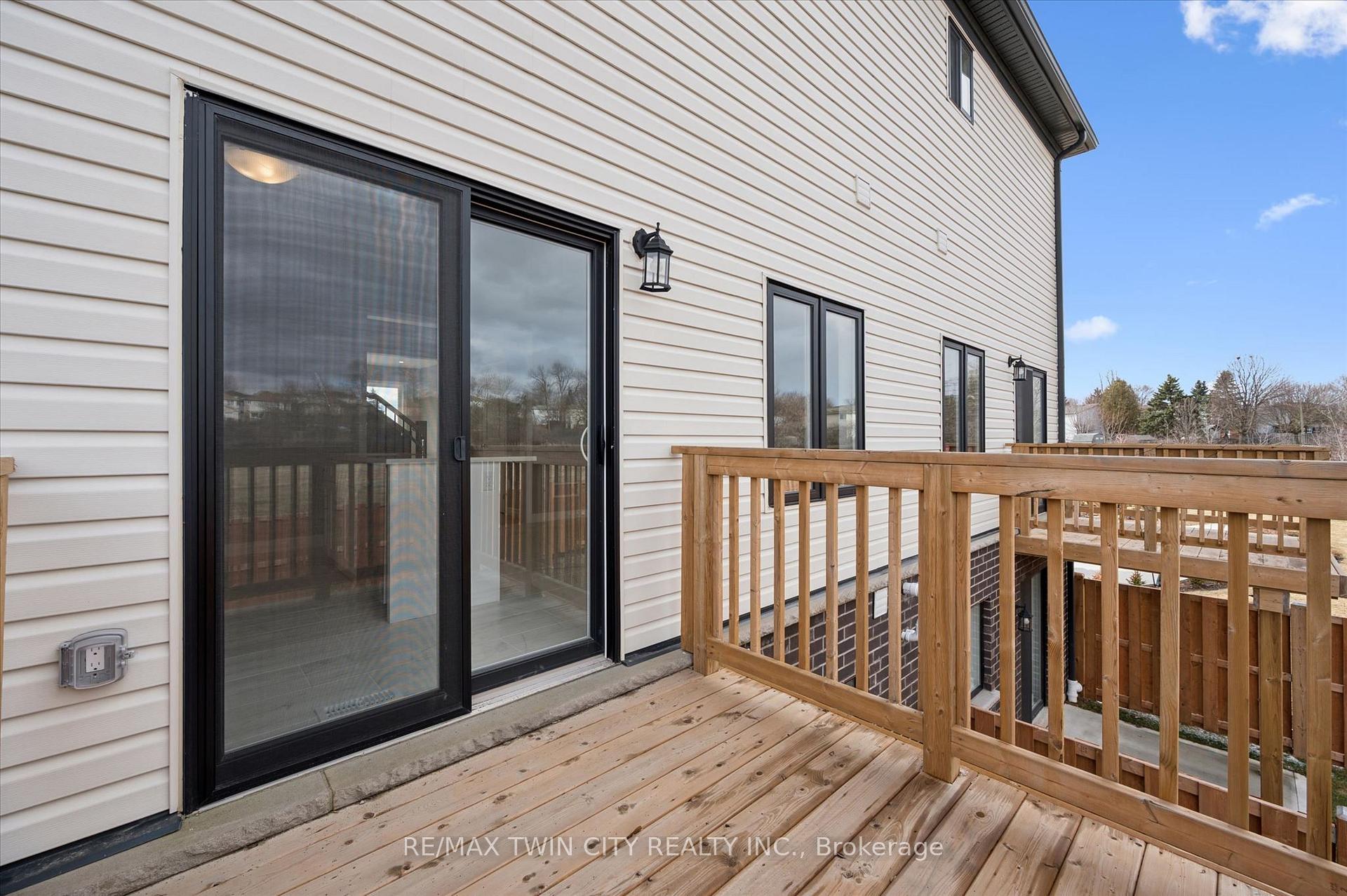 Photo 32 of 27 Sora Lane, Guelph, Grange Road — HOMEH