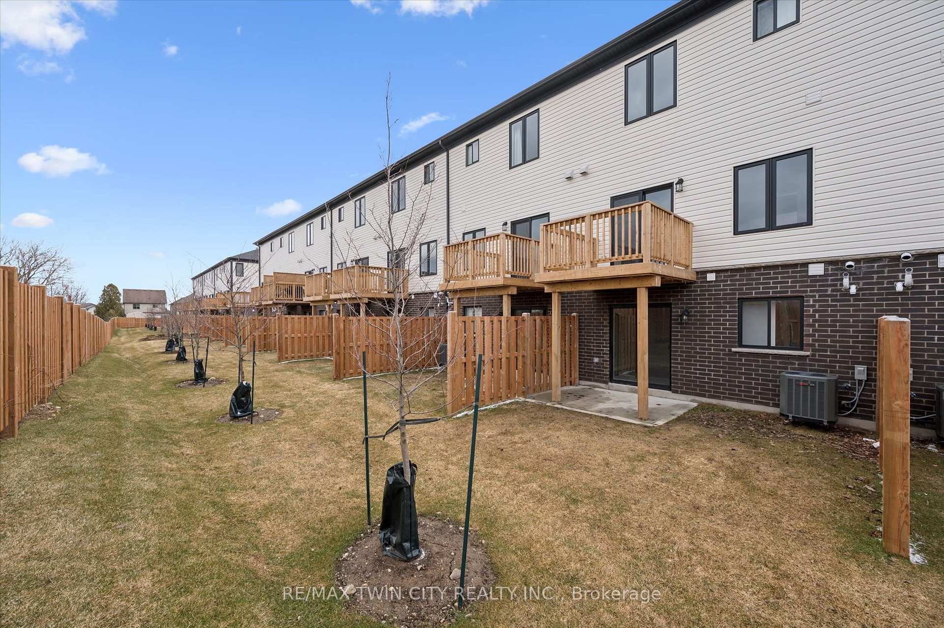 Photo 37 of 27 Sora Lane, Guelph, Grange Road — HOMEH