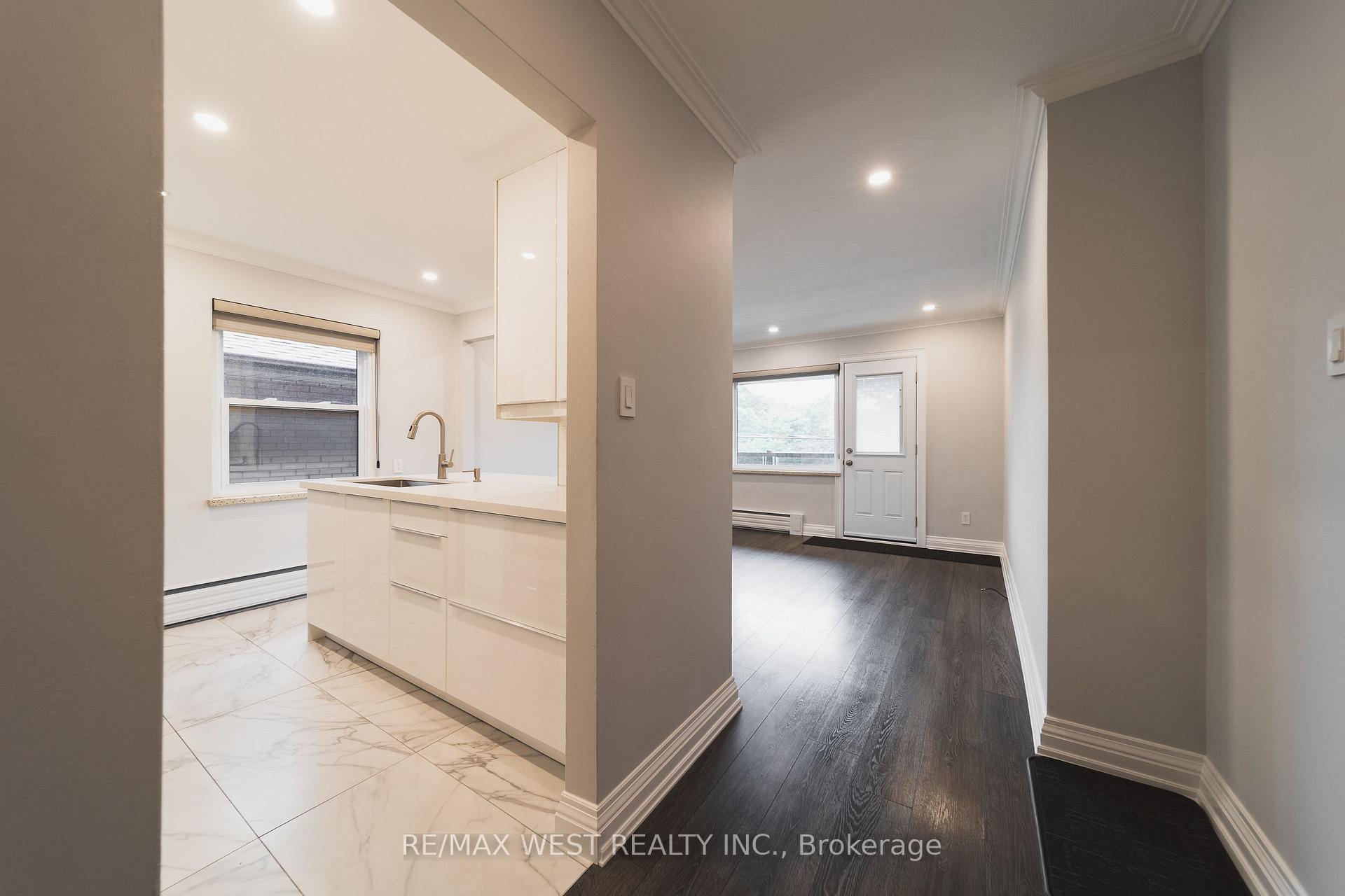 Photo 9 of Unit 7, 237 Melrose Street, Etobicoke, Mimico — HOMEH