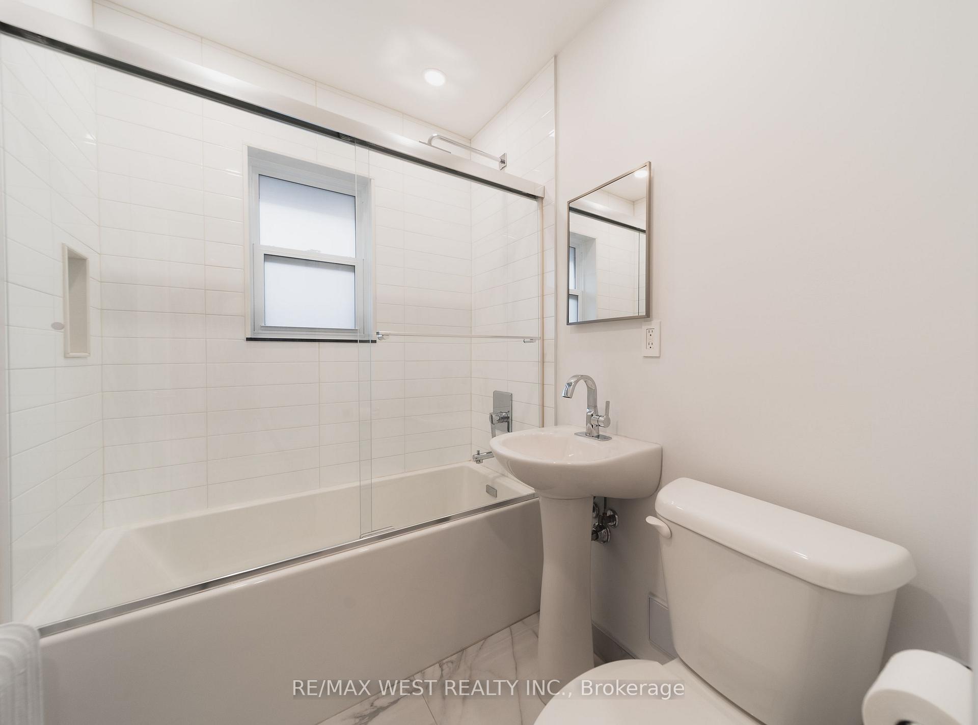 Photo 13 of Unit 7, 237 Melrose Street, Etobicoke, Mimico — HOMEH