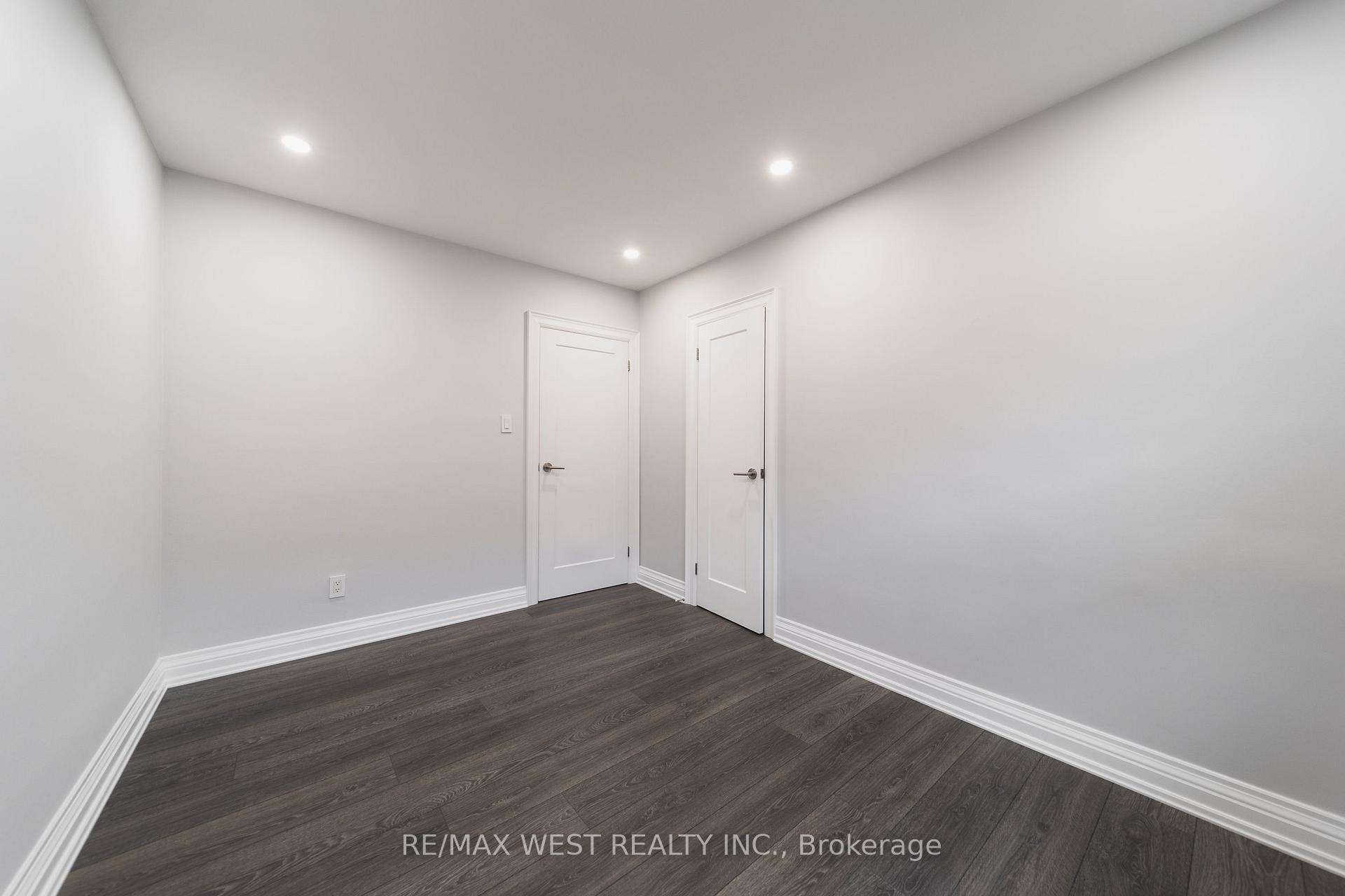 Photo 14 of Unit 7, 237 Melrose Street, Etobicoke, Mimico — HOMEH