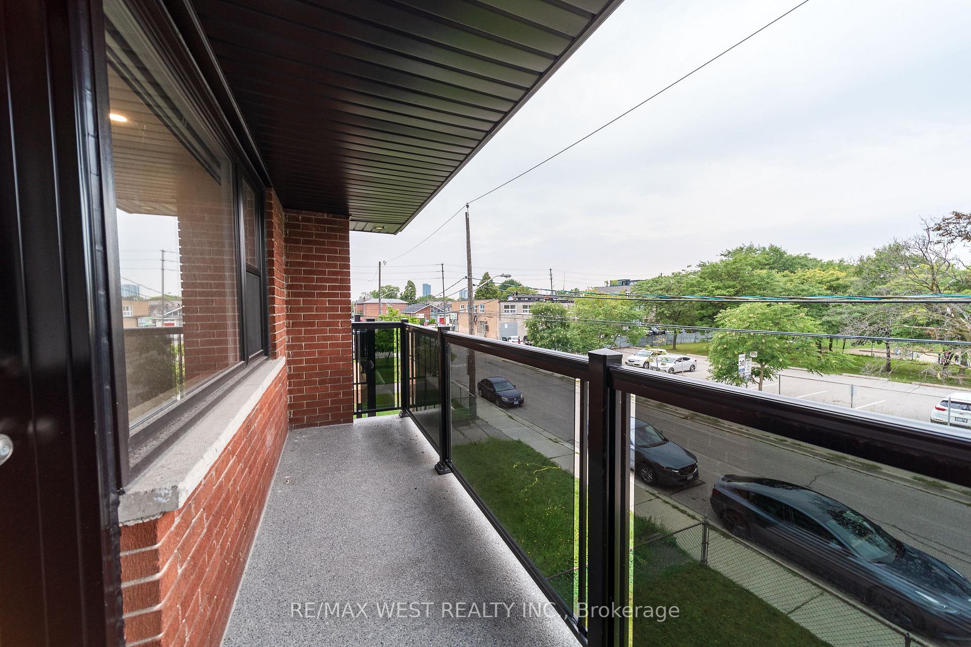 Photo 15 of Unit 7, 237 Melrose Street, Etobicoke, Mimico — HOMEH
