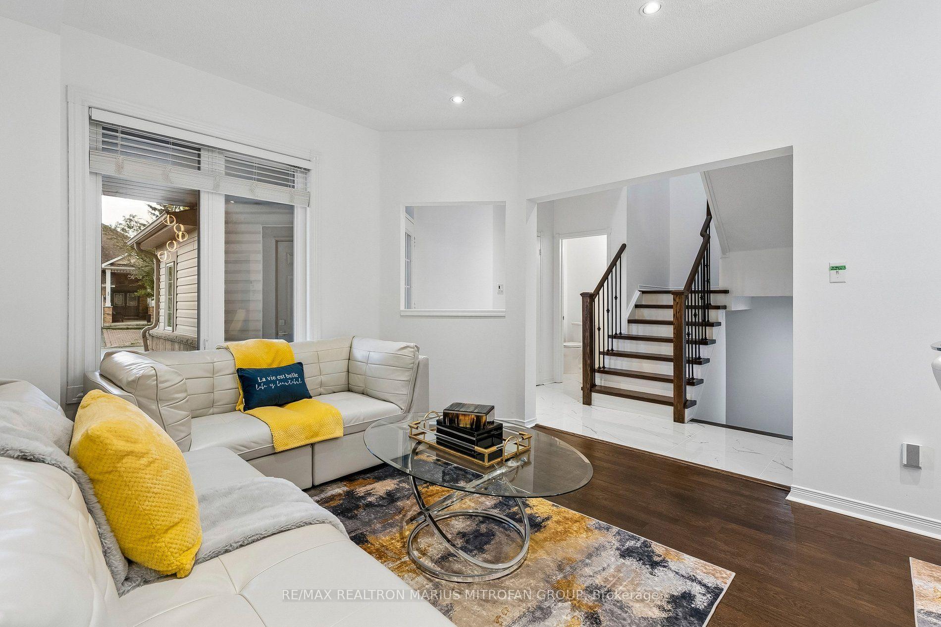 Photo 6 of 16 Trout Lily Avenue, Markham, Legacy — HOMEH