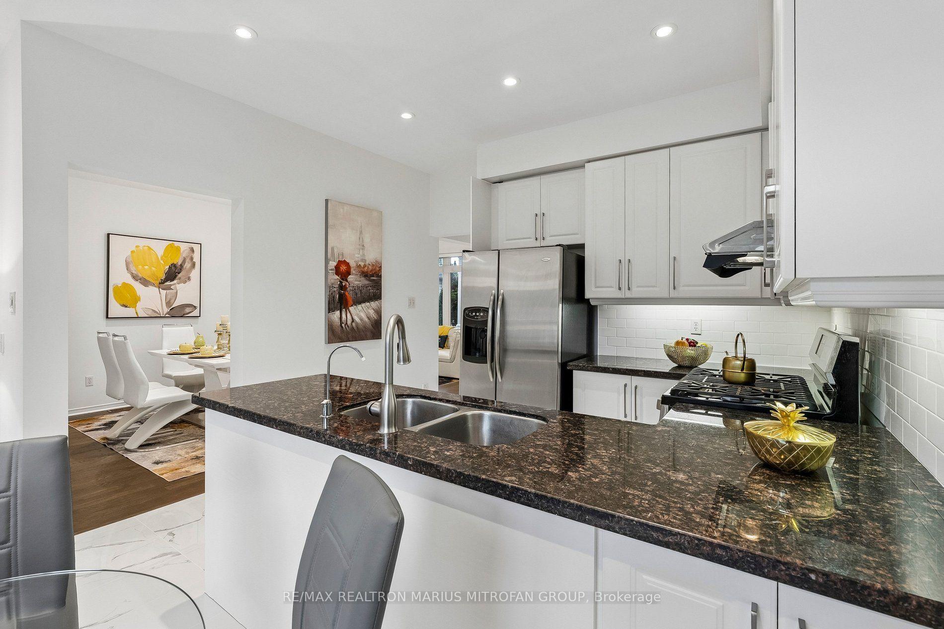 Photo 10 of 16 Trout Lily Avenue, Markham, Legacy — HOMEH