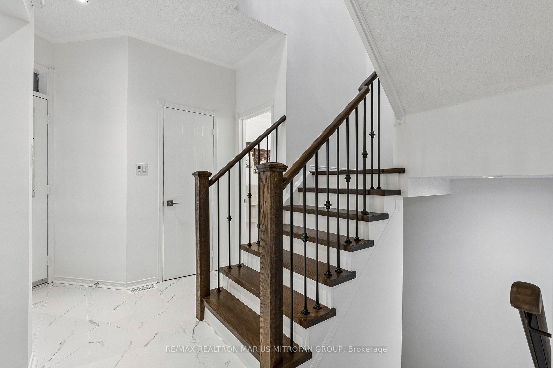 Photo 22 of 16 Trout Lily Avenue, Markham, Legacy — HOMEH