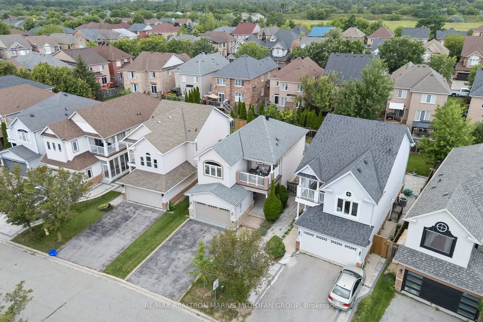 Photo 40 of 16 Trout Lily Avenue, Markham, Legacy — HOMEH