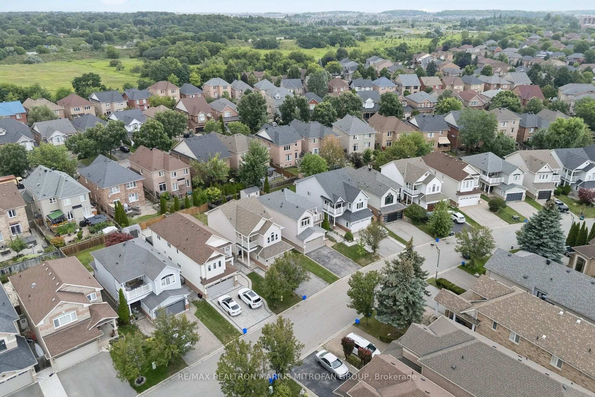 Photo 42 of 16 Trout Lily Avenue, Markham, Legacy — HOMEH