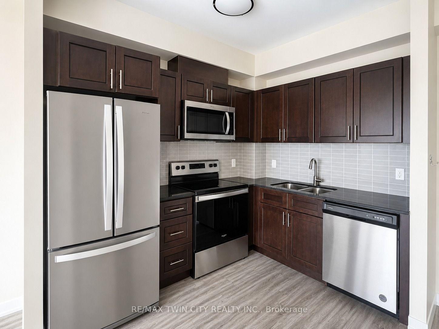 Photo 9 of Unit 1505, 128 King Street, Waterloo, Downtown Waterloo — HOMEH