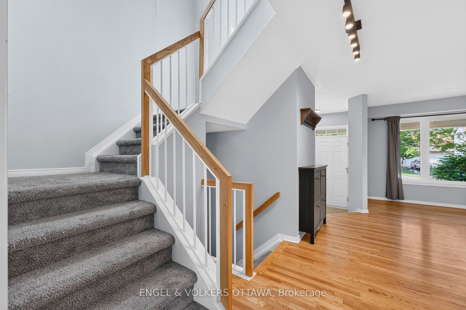 Photo 26 of 2123 Esprit Drive, Ottawa, Avalon East — HOMEH