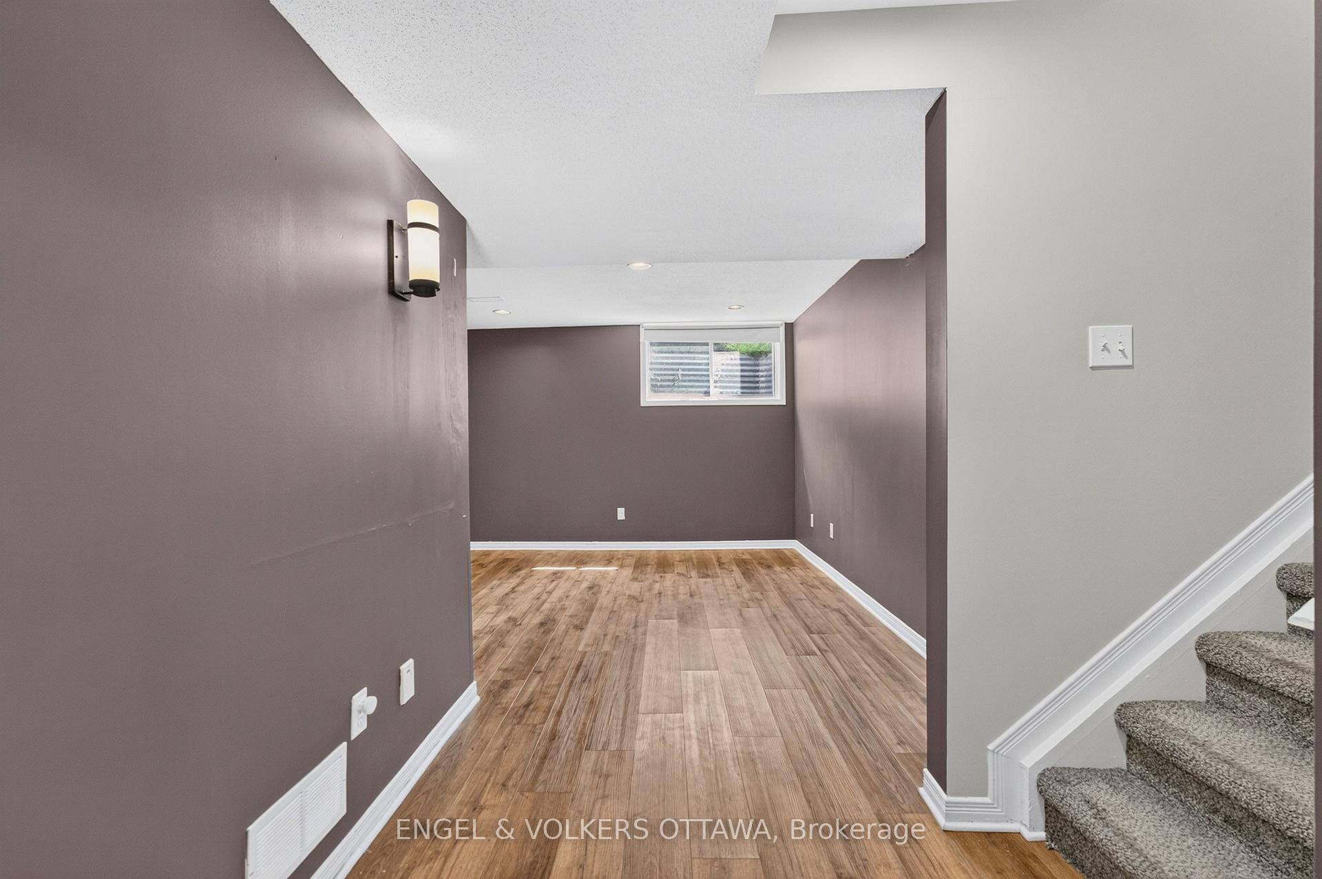 Photo 39 of 2123 Esprit Drive, Ottawa, Avalon East — HOMEH
