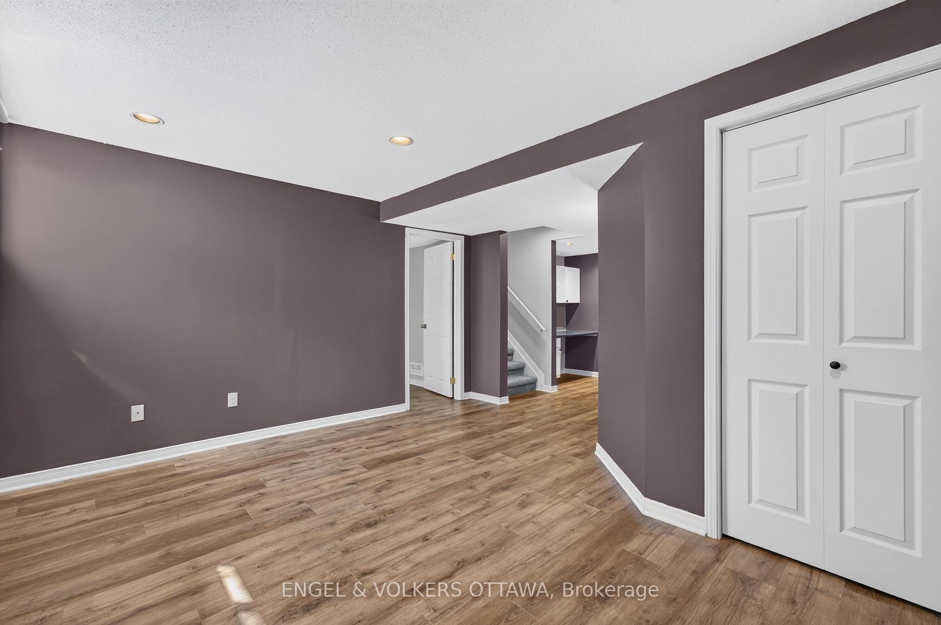 Photo 40 of 2123 Esprit Drive, Ottawa, Avalon East — HOMEH