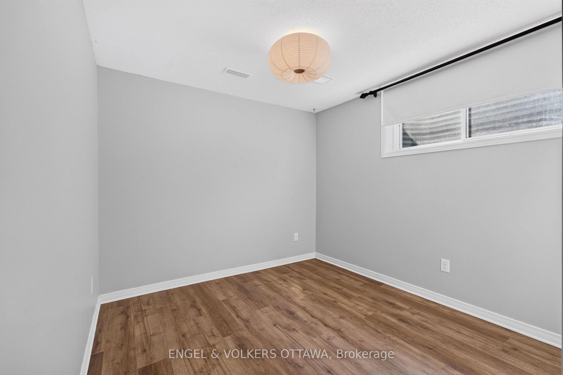 Photo 45 of 2123 Esprit Drive, Ottawa, Avalon East — HOMEH