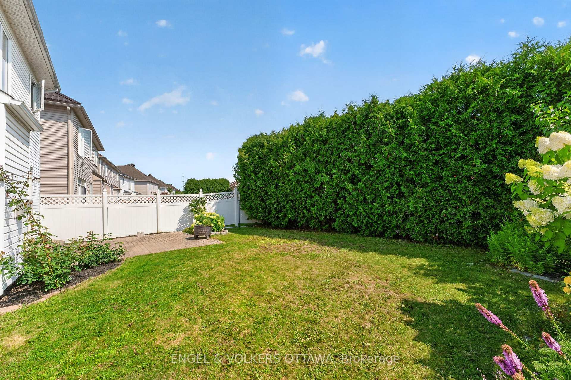 Photo 48 of 2123 Esprit Drive, Ottawa, Avalon East — HOMEH