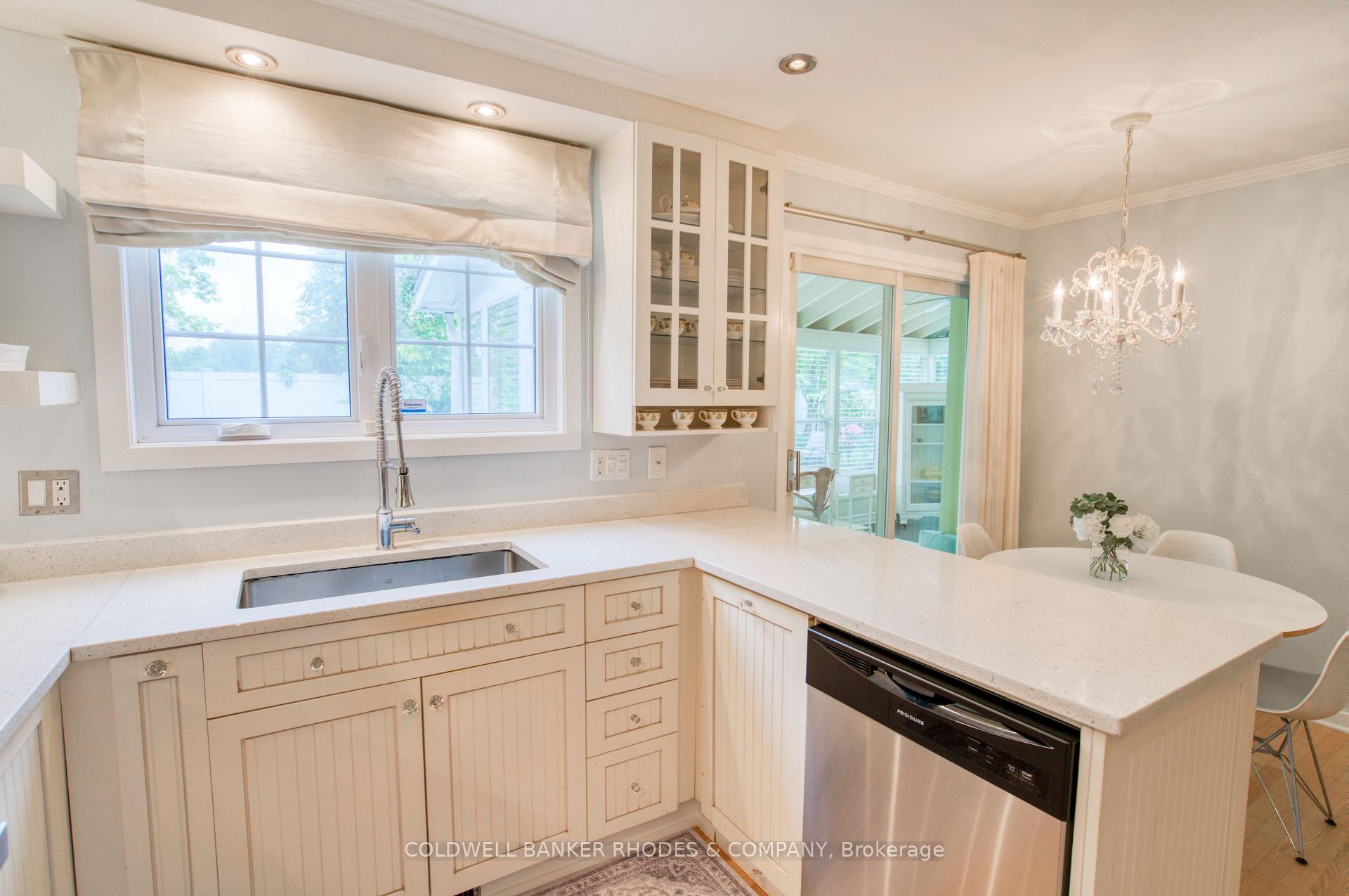 Photo 10 of 1666 Amberdale Crescent, Ottawa, Guildwood Estates - Urbandale Acres — HOMEH
