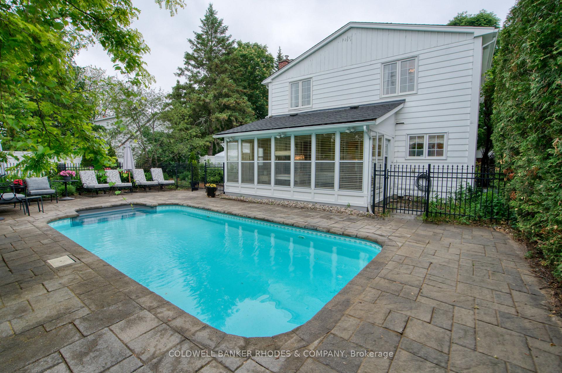 Photo 25 of 1666 Amberdale Crescent, Ottawa, Guildwood Estates - Urbandale Acres — HOMEH