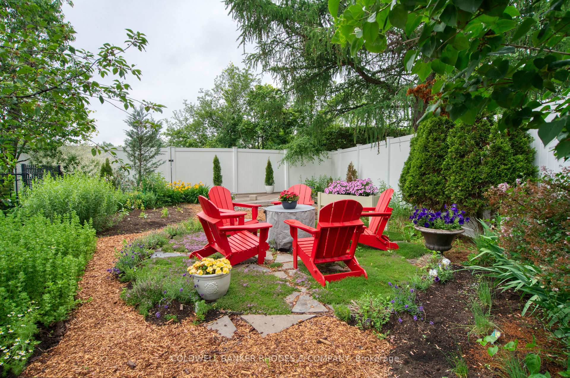 Photo 26 of 1666 Amberdale Crescent, Ottawa, Guildwood Estates - Urbandale Acres — HOMEH
