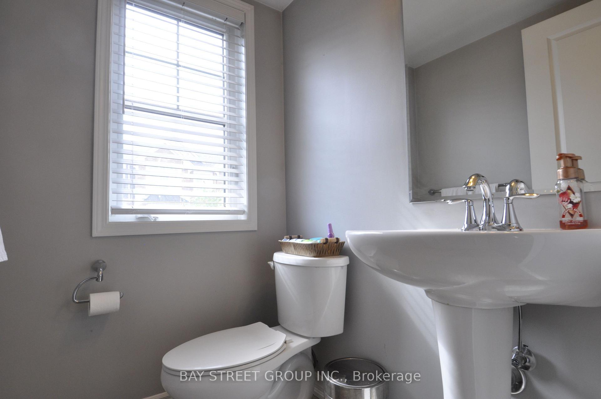 Photo 17 of Unit 5, 265 Ellen Davidson Drive, Oakville, Glenorchy — HOMEH