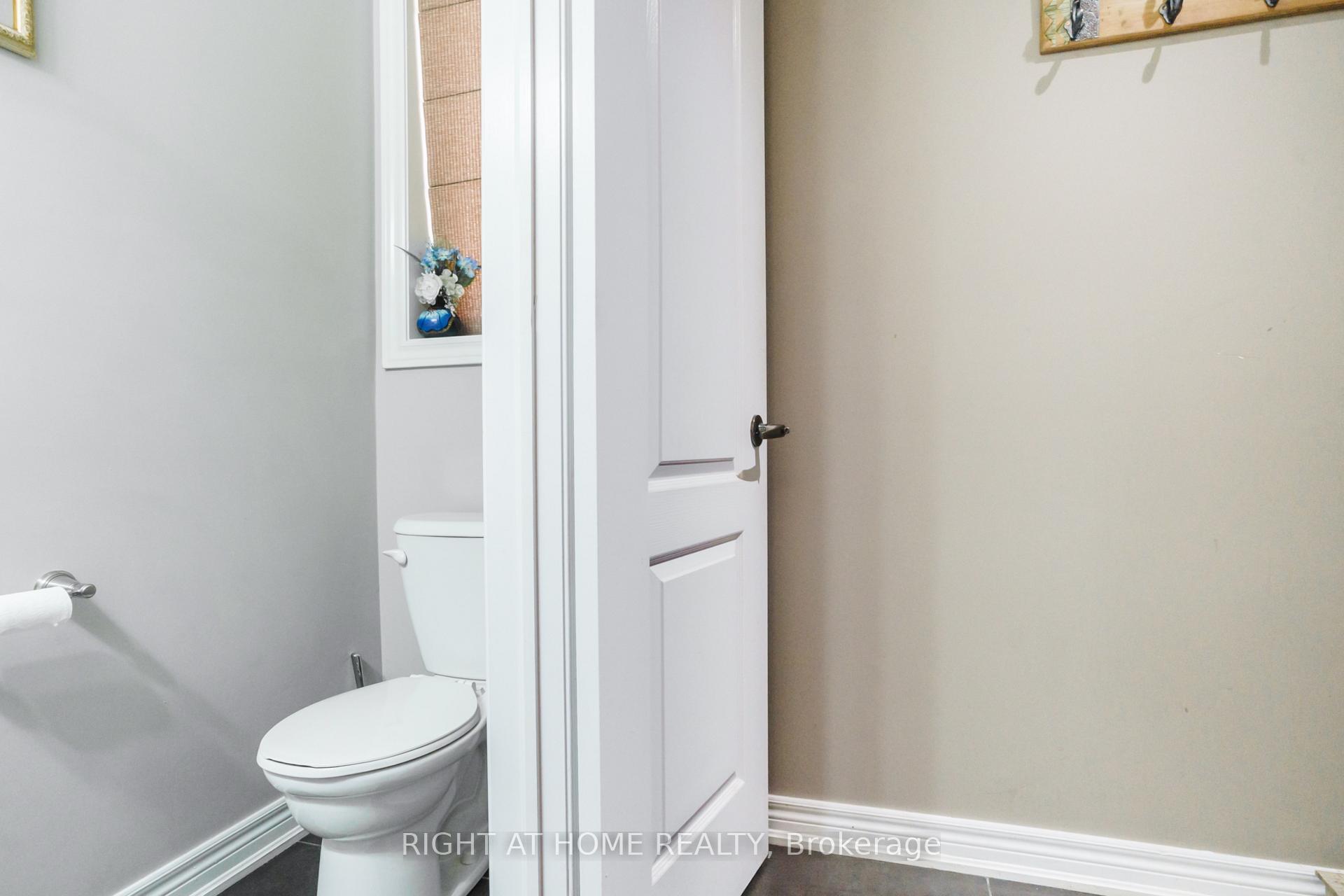 Photo 9 of 139 Bellini Avenue, Vaughan, Vellore Village — HOMEH