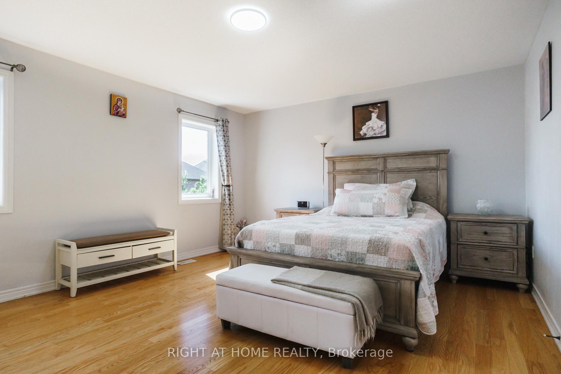 Photo 11 of 139 Bellini Avenue, Vaughan, Vellore Village — HOMEH
