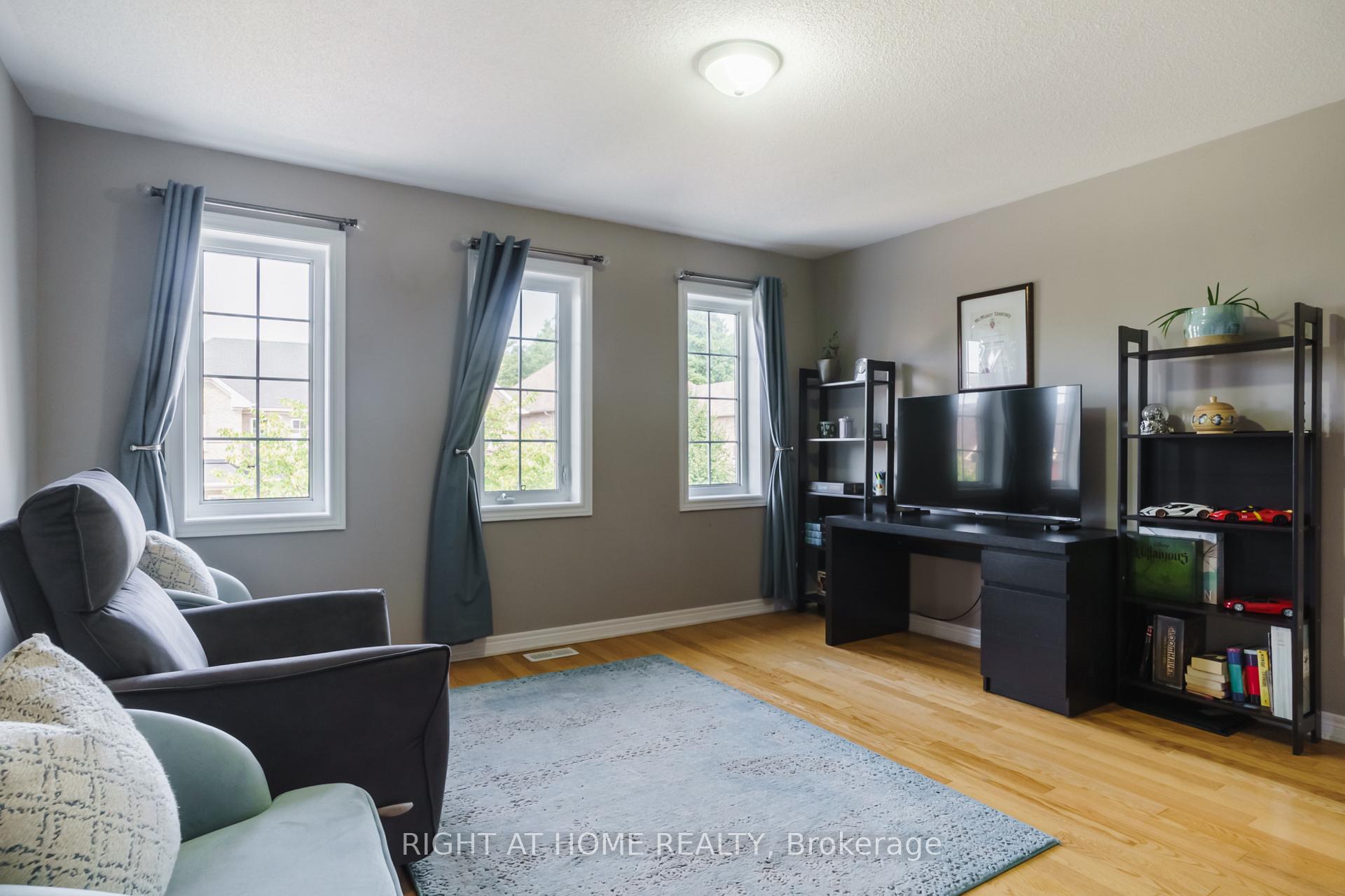 Photo 14 of 139 Bellini Avenue, Vaughan, Vellore Village — HOMEH