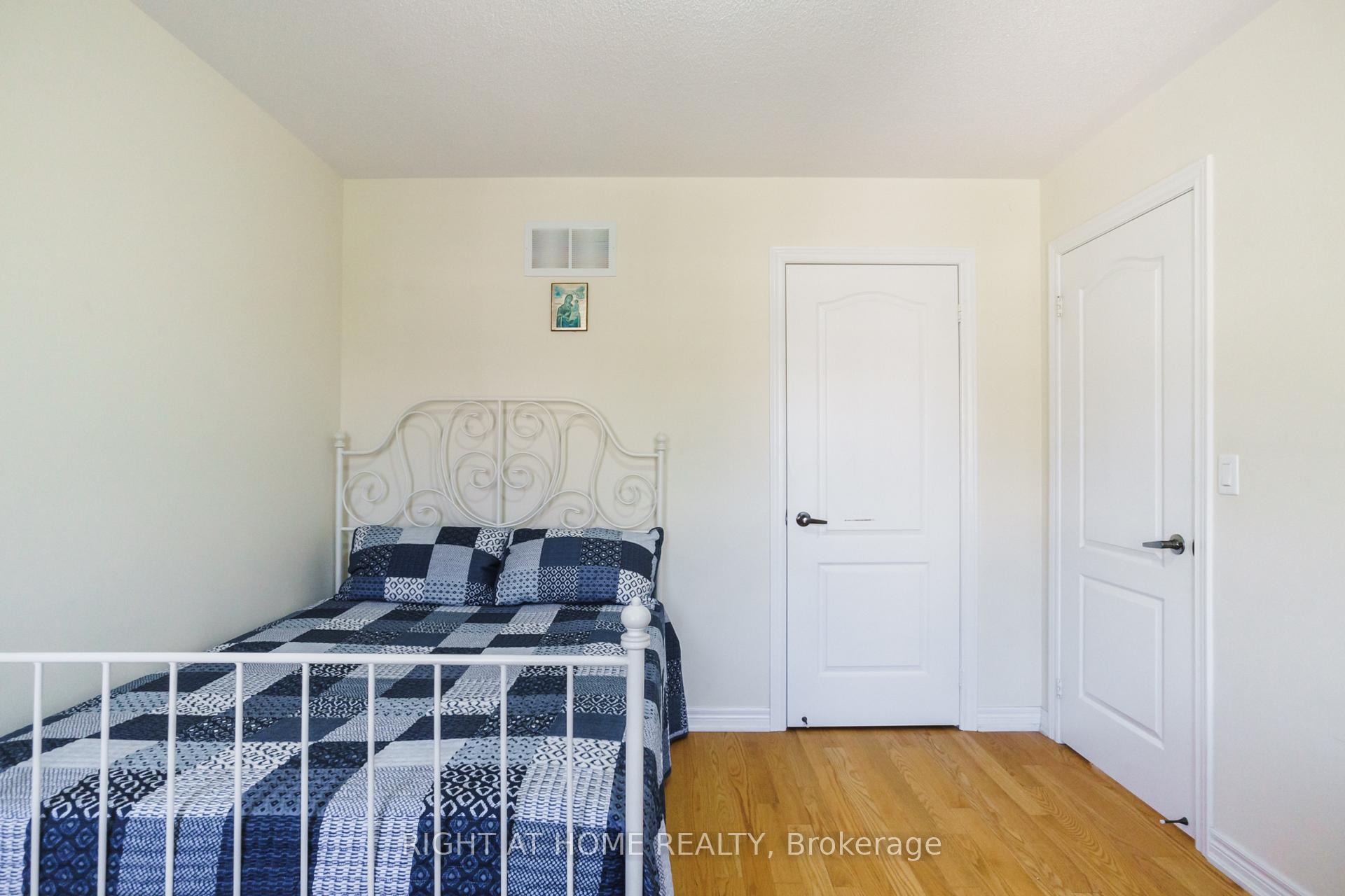 Photo 17 of 139 Bellini Avenue, Vaughan, Vellore Village — HOMEH