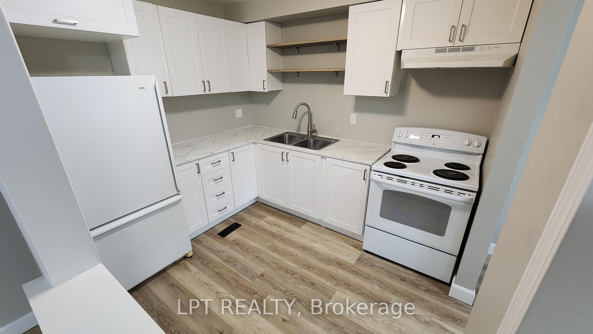 Photo 11 of 38 Chaucer Crescent, Barrie, Letitia Heights — HOMEH