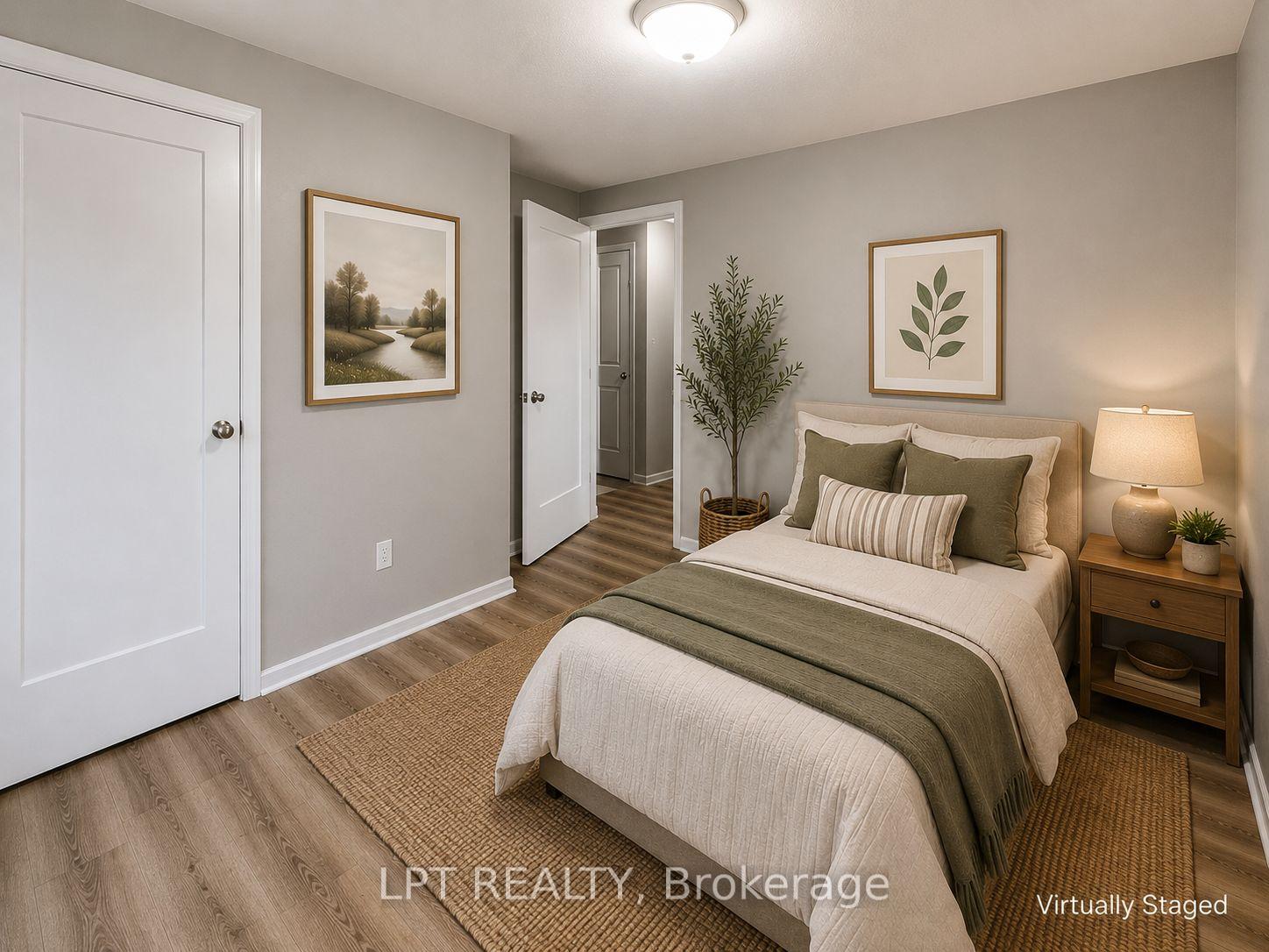 Photo 16 of 38 Chaucer Crescent, Barrie, Letitia Heights — HOMEH