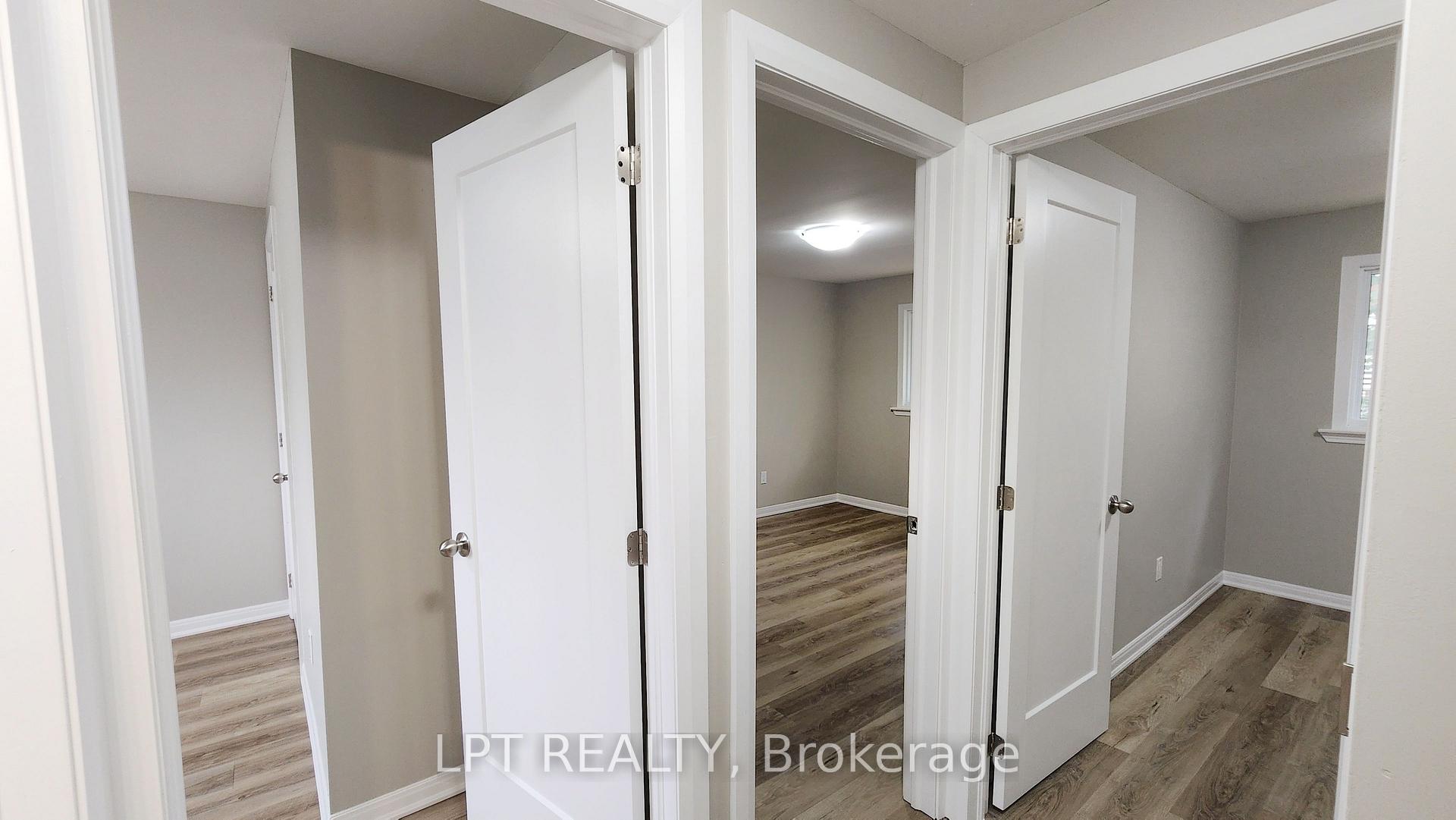 Photo 26 of 38 Chaucer Crescent, Barrie, Letitia Heights — HOMEH