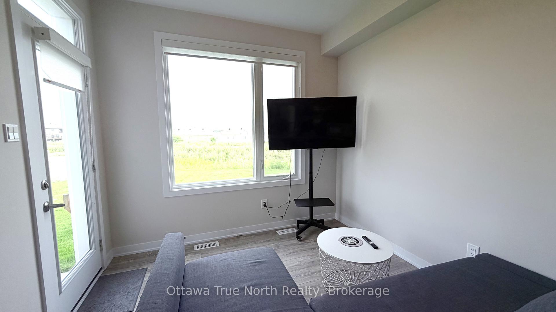 Photo 3 of 875 Andesite Terrace, Ottawa, Barrhaven - Half Moon Bay — HOMEH