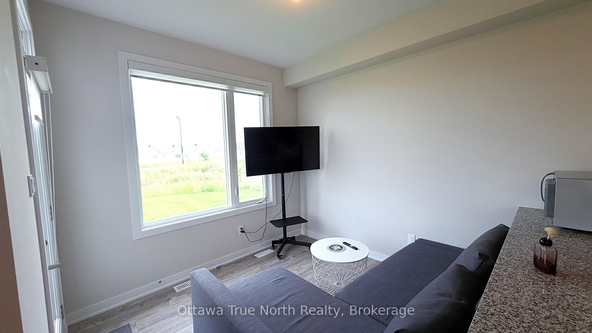 Photo 4 of 875 Andesite Terrace, Ottawa, Barrhaven - Half Moon Bay — HOMEH