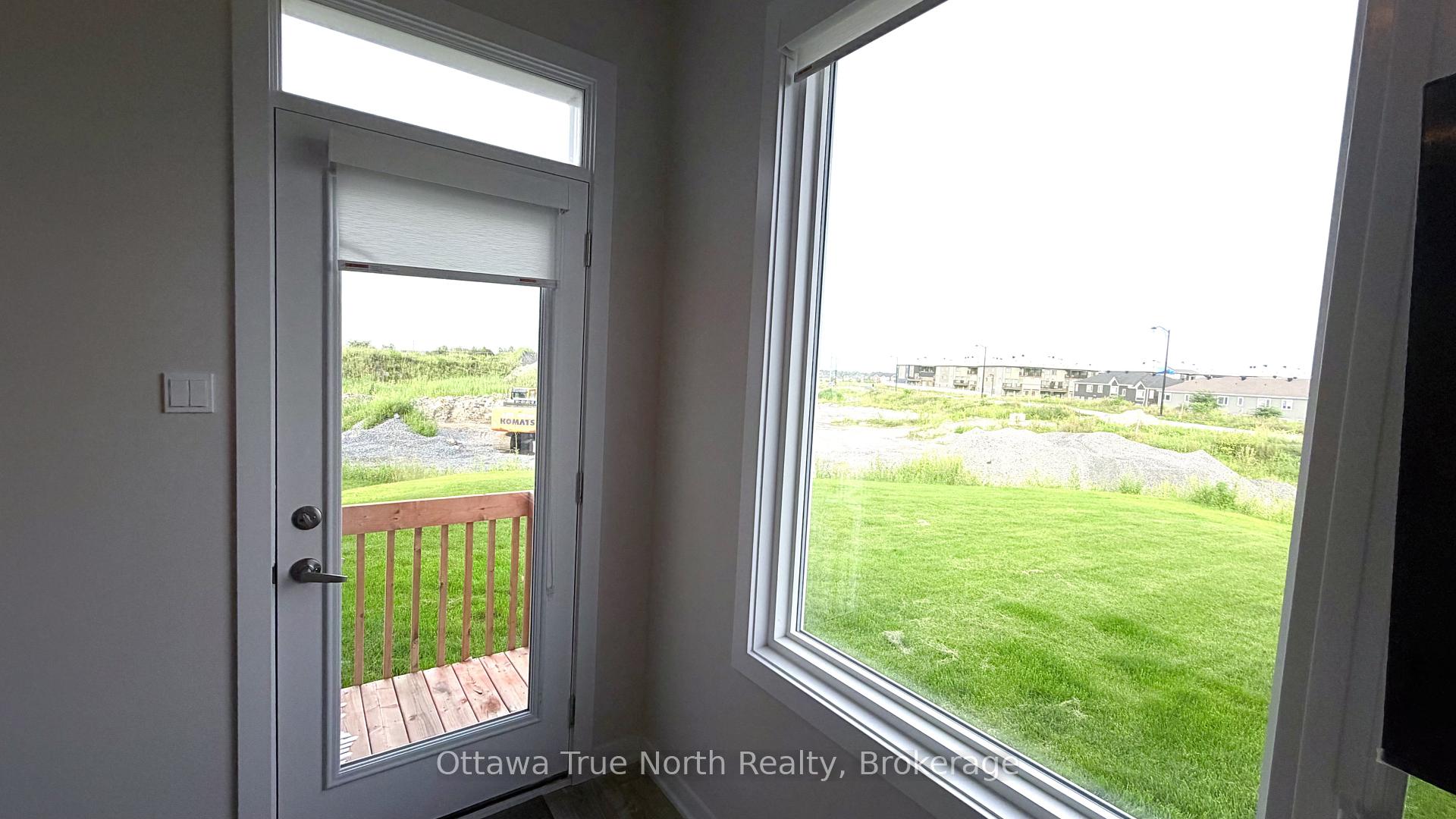 Photo 5 of 875 Andesite Terrace, Ottawa, Barrhaven - Half Moon Bay — HOMEH
