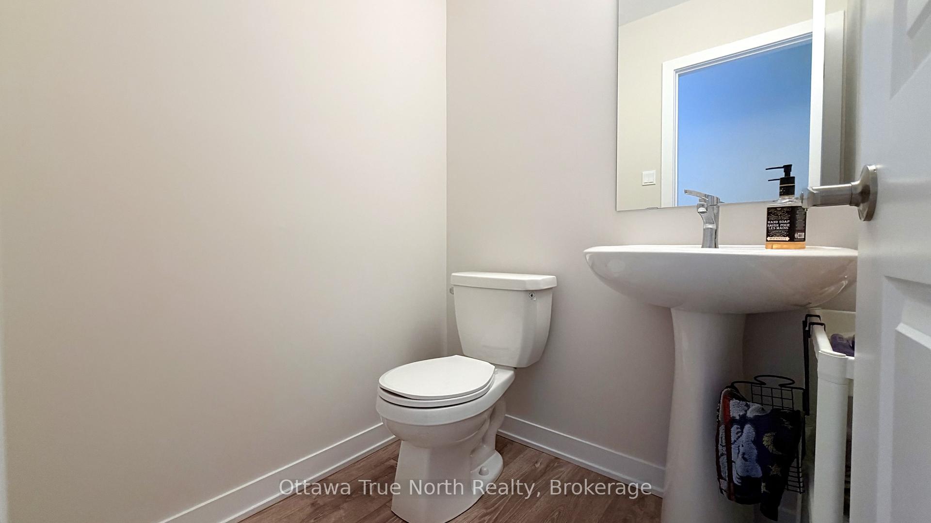 Photo 12 of 875 Andesite Terrace, Ottawa, Barrhaven - Half Moon Bay — HOMEH