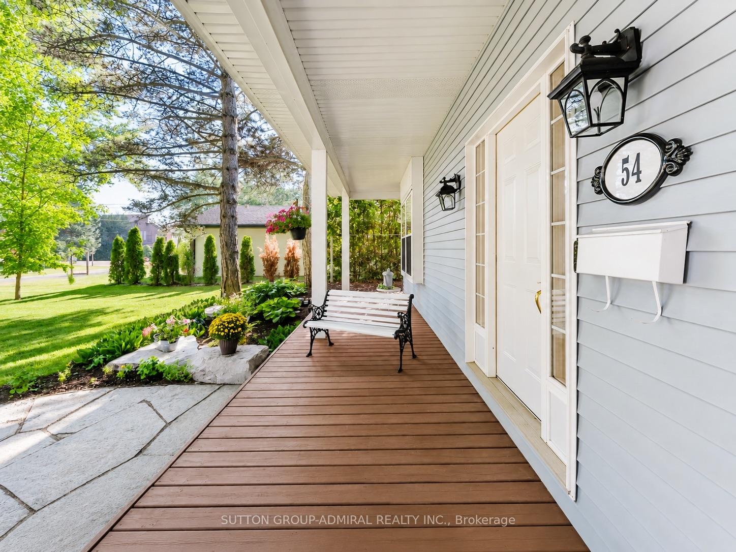 Photo 5 of 54 Starlight Crescent, Richmond Hill, Mill Pond — HOMEH