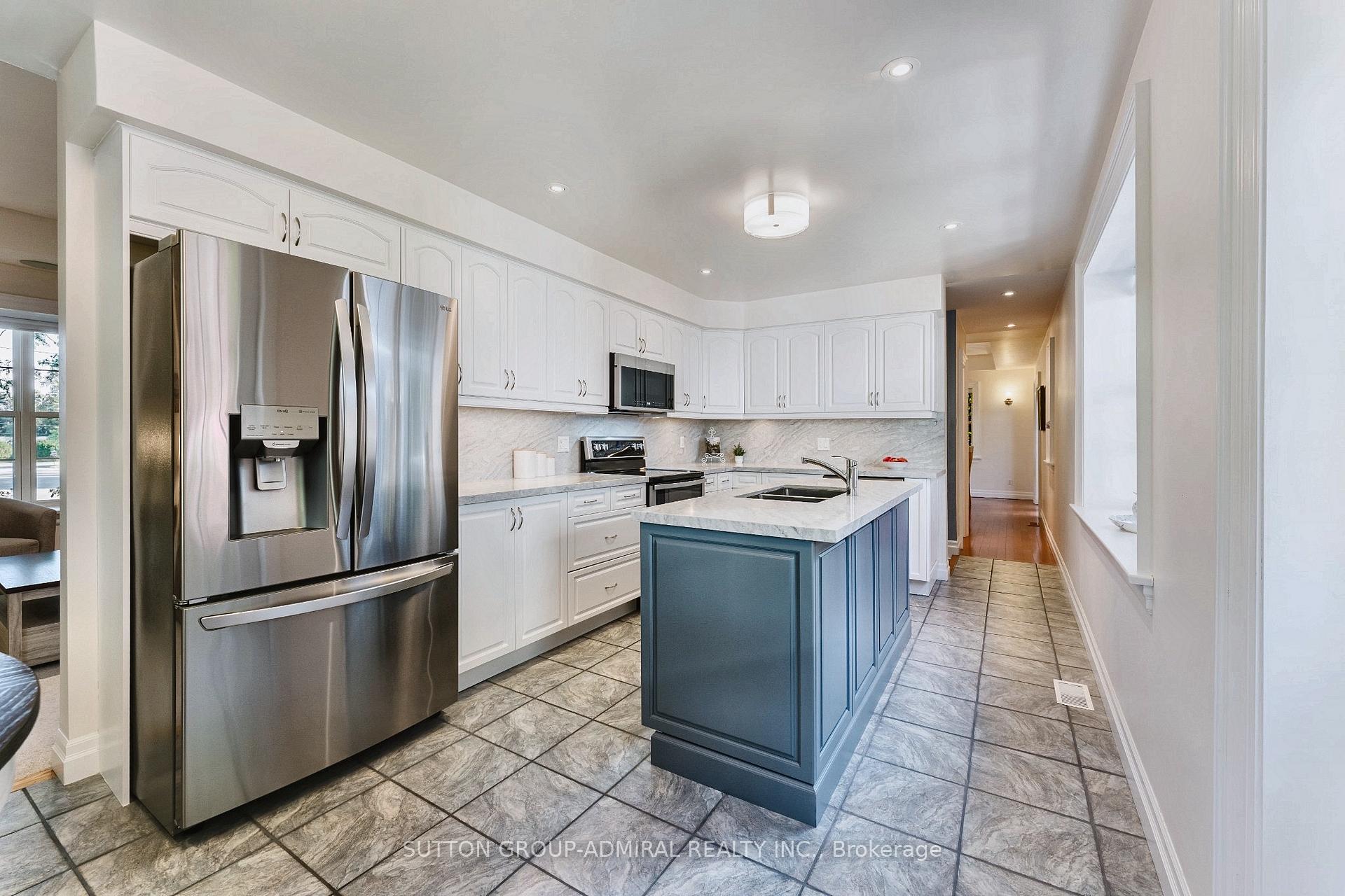 Photo 12 of 54 Starlight Crescent, Richmond Hill, Mill Pond — HOMEH