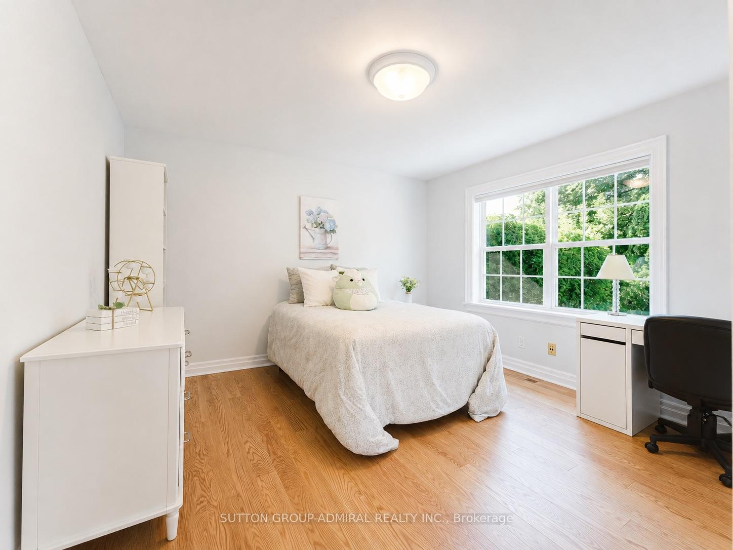 Photo 22 of 54 Starlight Crescent, Richmond Hill, Mill Pond — HOMEH