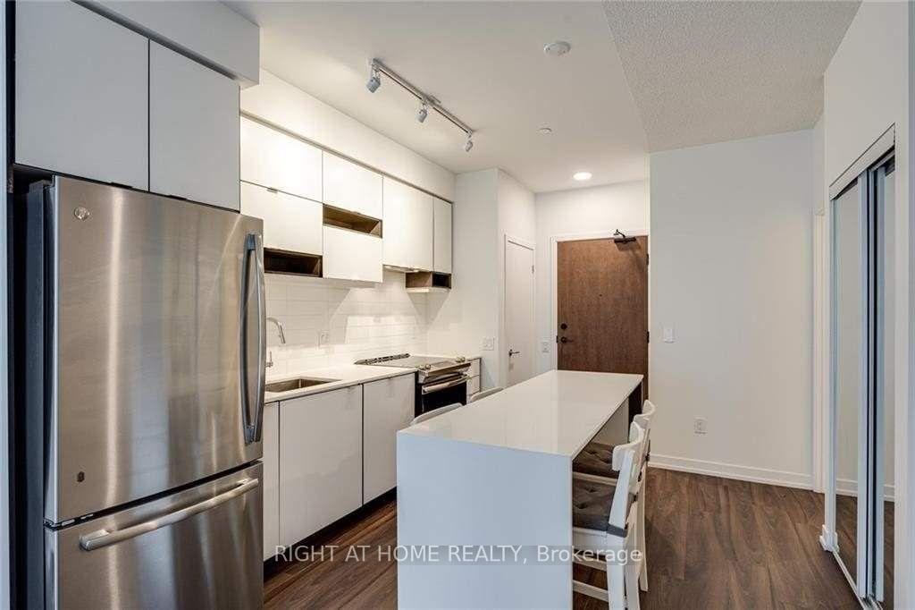 Photo 8 of Unit 415, 4065 Confederation Parkway, Mississauga, City Centre — HOMEH