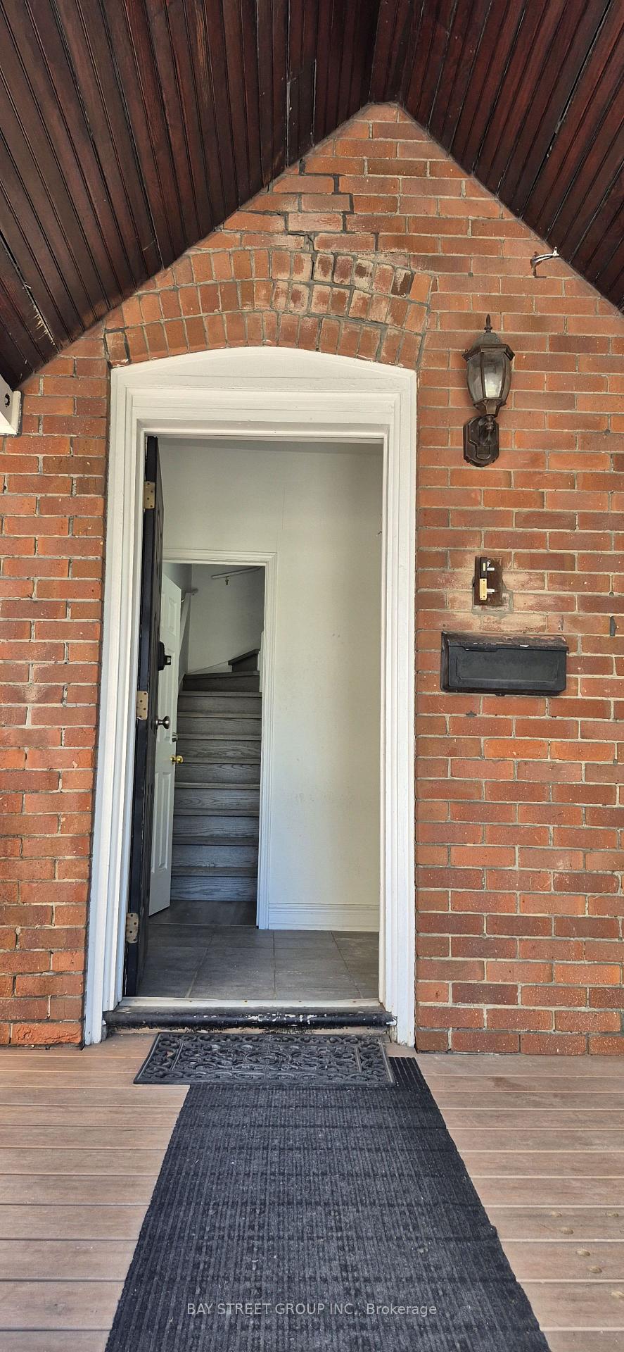 Photo 4 of 6 Ferndale Avenue, Toronto, Rosedale-Moore Park — HOMEH
